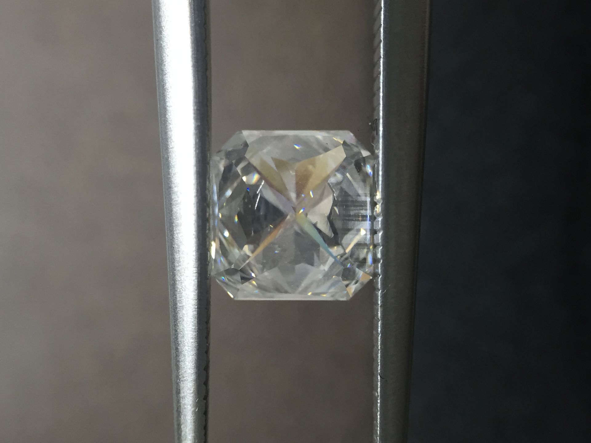 1.03ct radiant cut diamond. F colour, VS1 clarity. GIA certification - 226817812 . 6.03 x 5.78 x 3. - Image 2 of 4