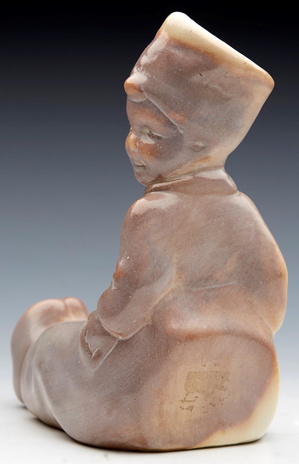 ART DECO GOEBEL GLAZED SEATED DUTCH BOY FIGURE c.1930 - Image 4 of 9