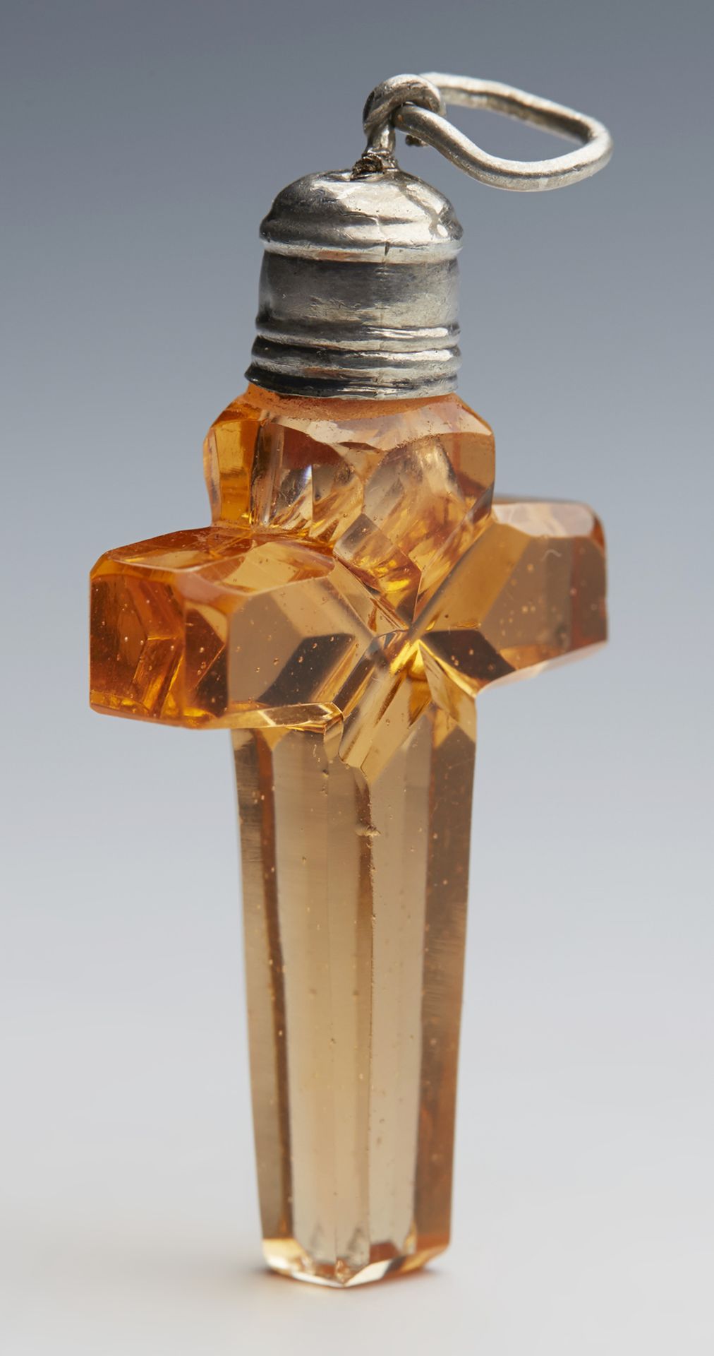ANTIQUE GLASS CROSS SHAPED MINIATURE SCENT BOTTLE c.1840 - Image 4 of 8