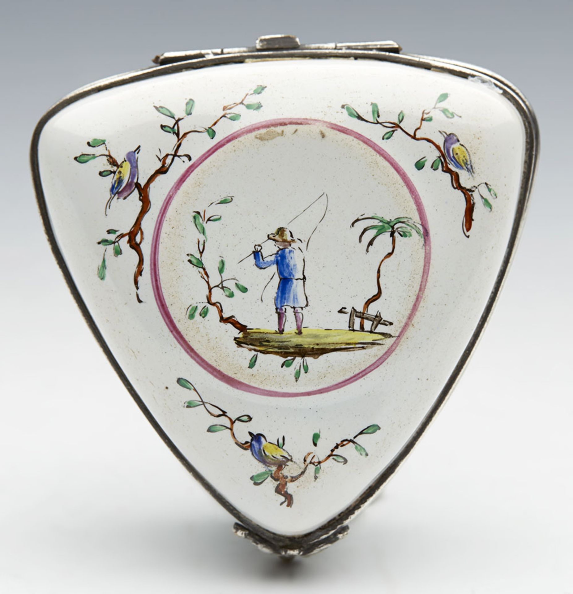 ANTIQUE FRENCH FAIENCE SCEAUX PAINTED FISHERMAN LIDDED BOX 18TH C. - Image 3 of 7