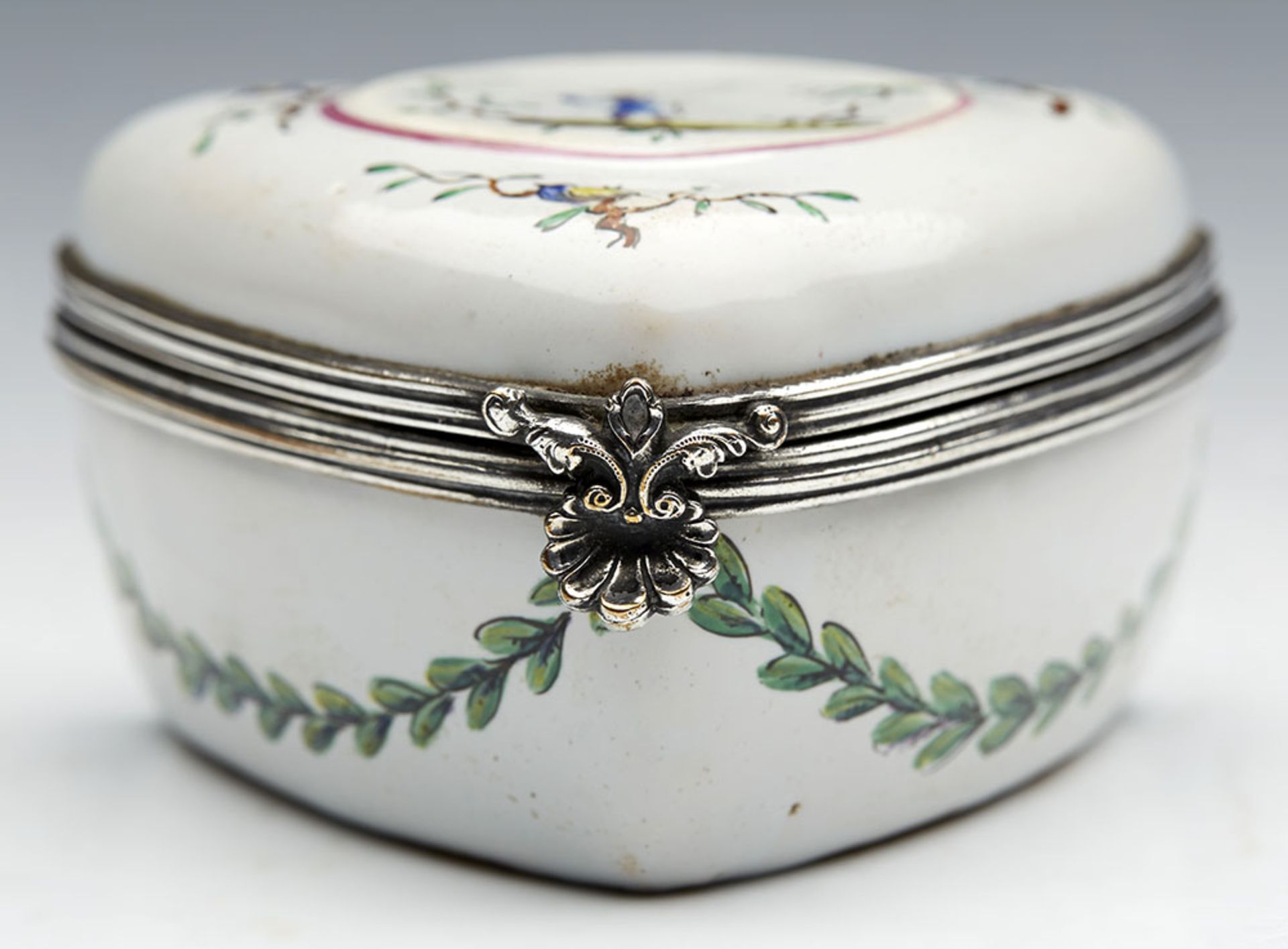 ANTIQUE FRENCH FAIENCE SCEAUX PAINTED FISHERMAN LIDDED BOX 18TH C.