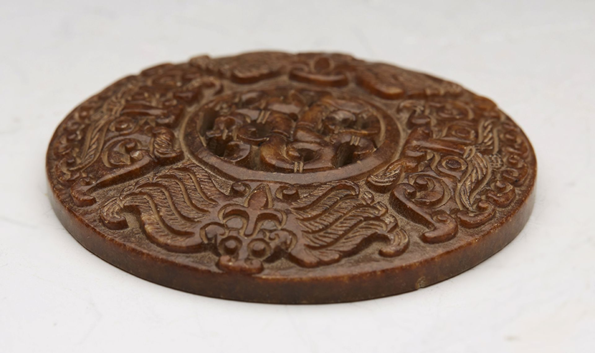 ANTIQUE CHINESE HARDSTONE DISC WITH DRAGONS C.1900 - Image 7 of 7
