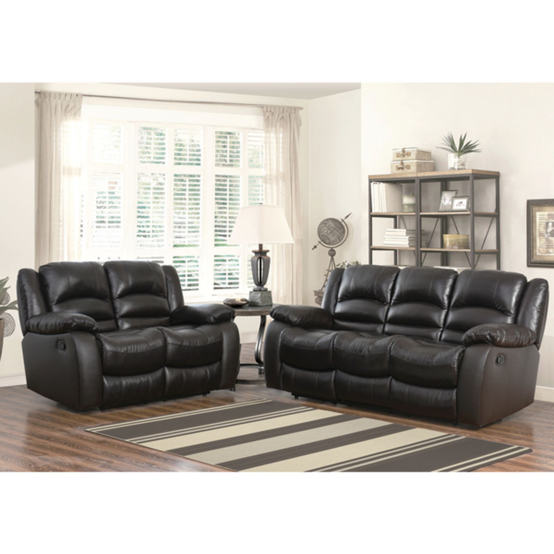 Brand new boxed direct from the manufacturers Prague 3 seater plus 2 seater half top grade leather