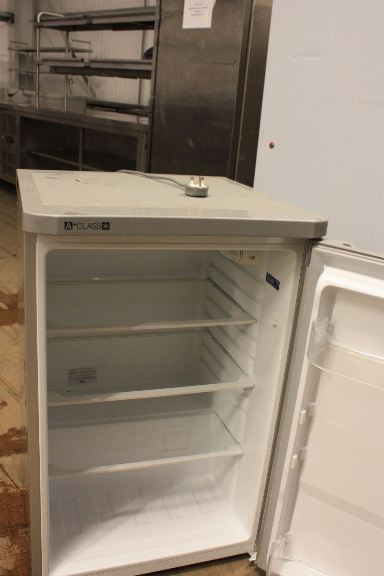 Inast silver undercounter refrigerator. Width 470mm x depth 500mm x height 840mm - Image 2 of 2