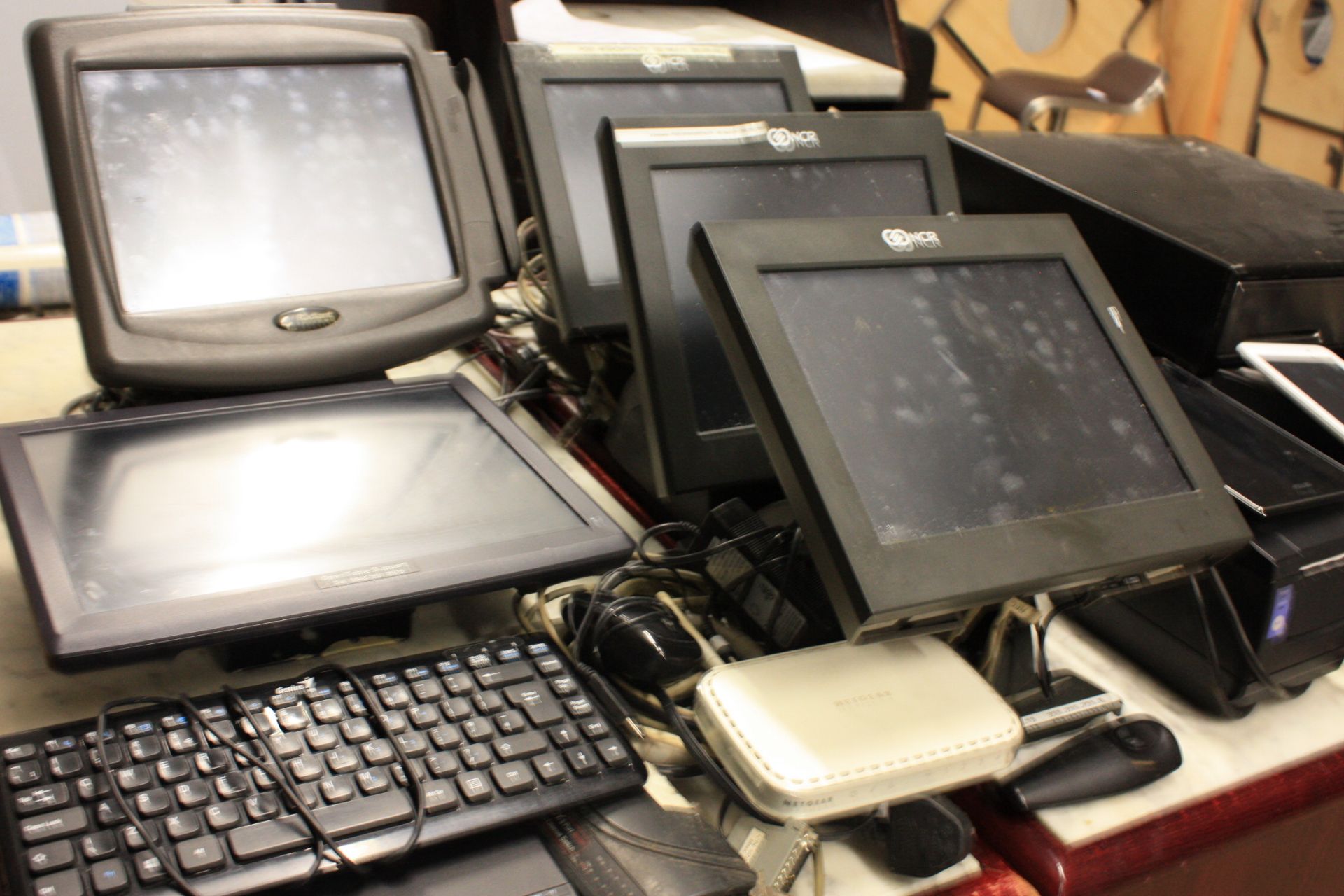 5 Screen POS/ Epos System with 2 x Asus Ordering Tablets - Image 4 of 4