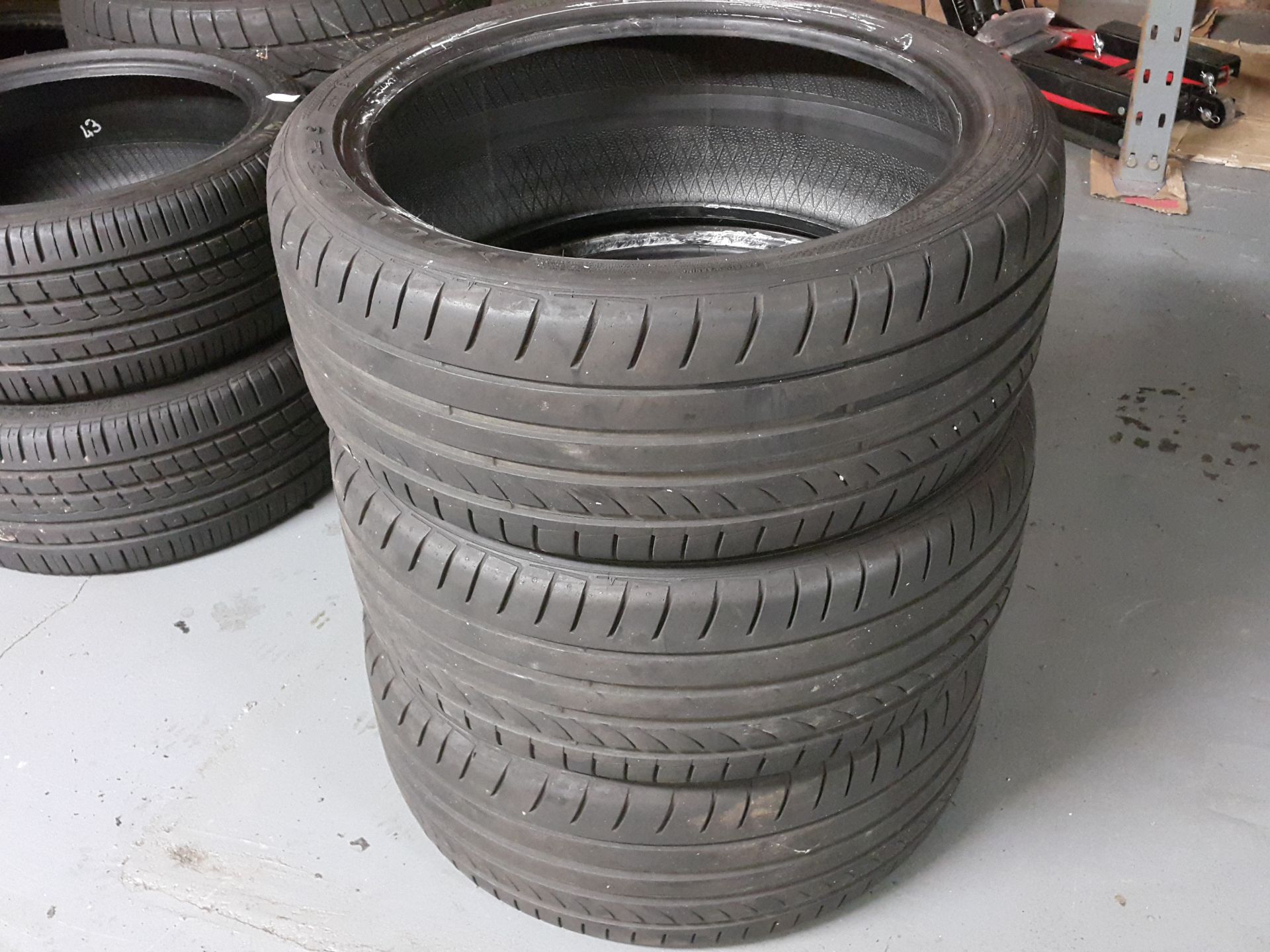 3 X DUNLOP SP SPORT MAXX TYRES 225/40/ZR18