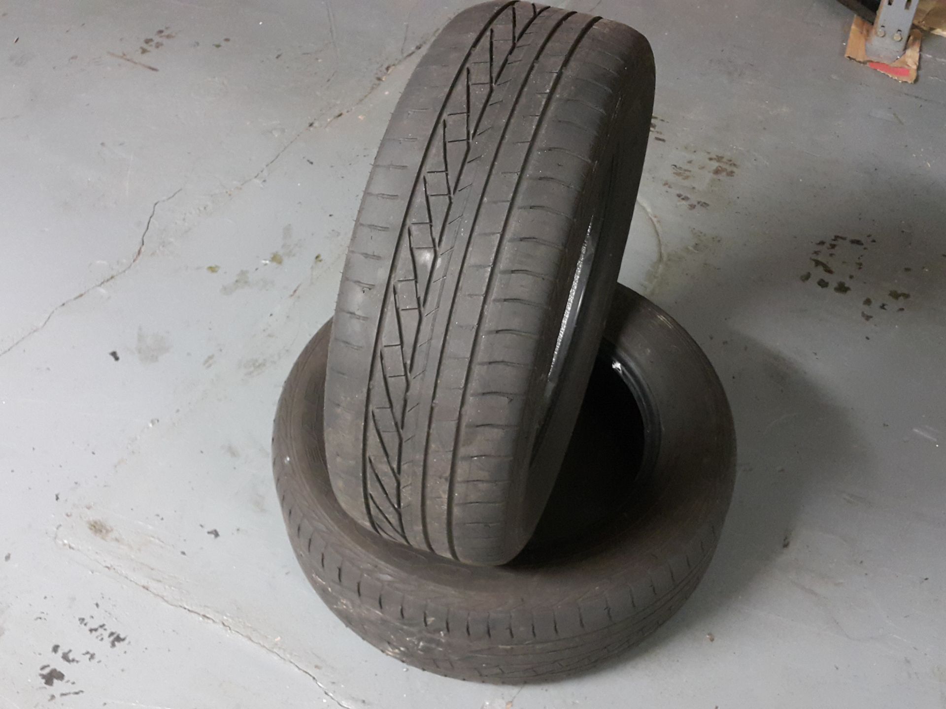 2 X GOODYEAR EXCELLENCE 16" TYRES 215/60/R16