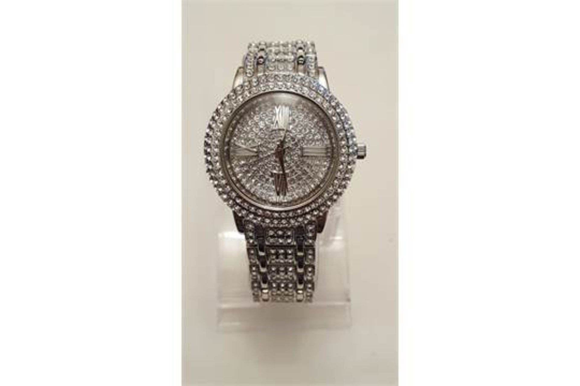 BRAND NEW LADIES SILVER ROUND FACE DIAMANTE WATCH BY SOFTECH, QL1194,WITH 1 YEAR WARRANTY