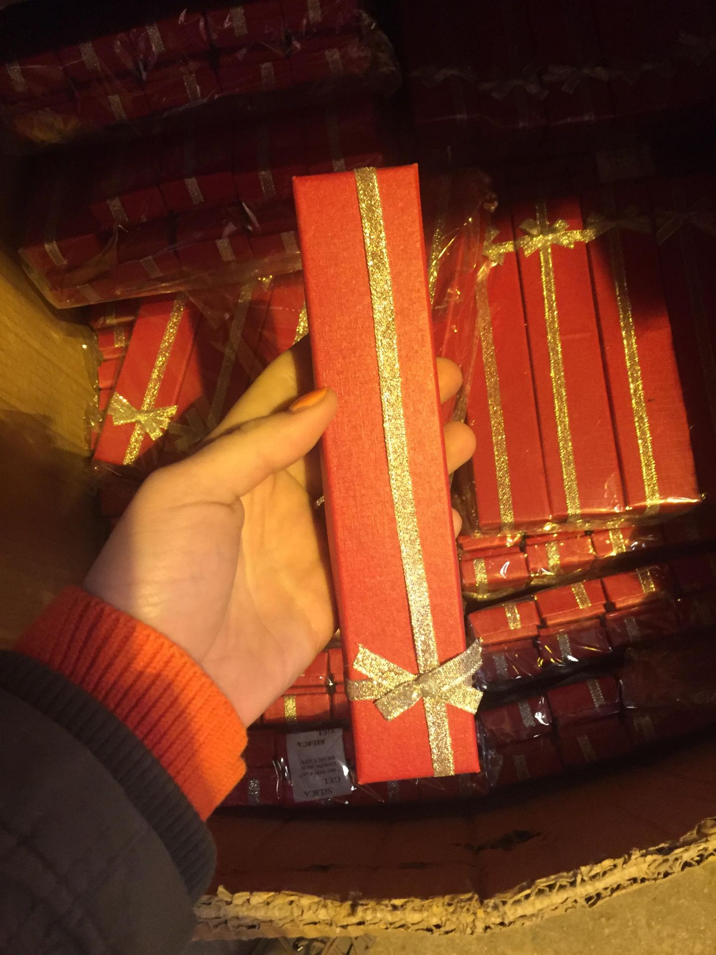 700 Red necklace boxes - Image 3 of 5