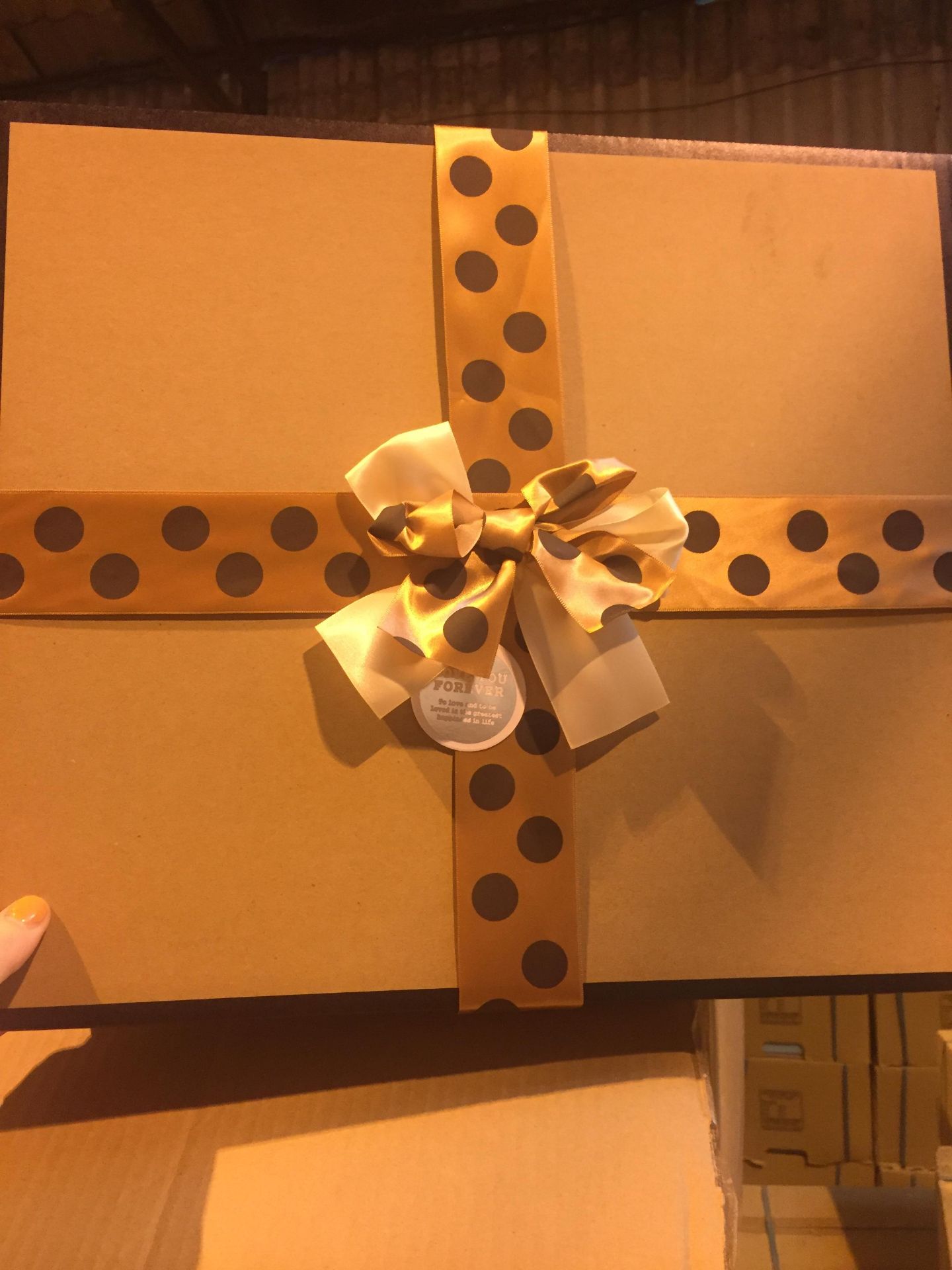 10 boxes of 4 stacking sets of 3 sizes beautiful gift boxes. Bronze poker dot bow. - Bild 2 aus 4