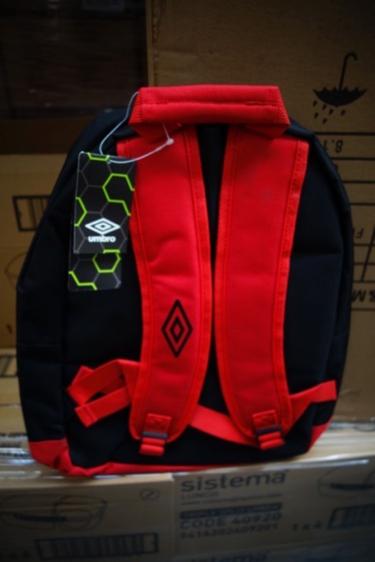 20 x Brand New Umbro Commous Black/Red Back Pack's - Image 3 of 3