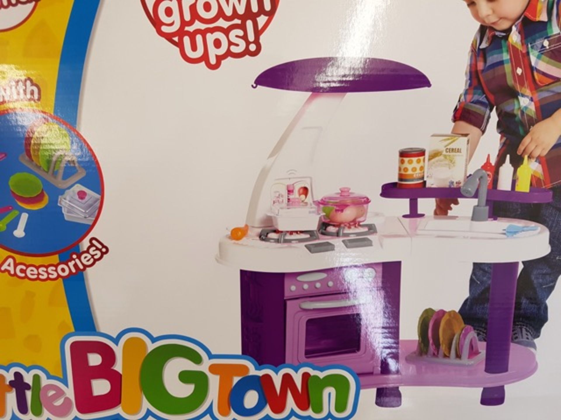 6 x Brand New Little Big Town Large Kitchen Center Play Set's. RRP £49.99 each. Comes with all - Image 2 of 3