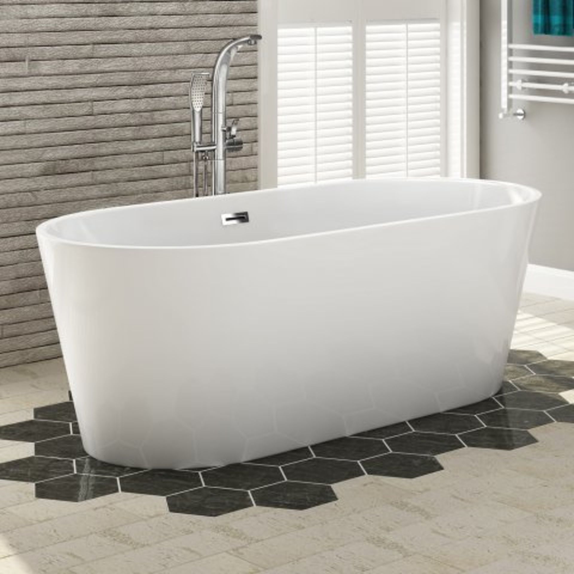 (O35) 1700x800mm Ava Slimline Freestanding Bath - Large. RRP £1,499. Room To Share If you are