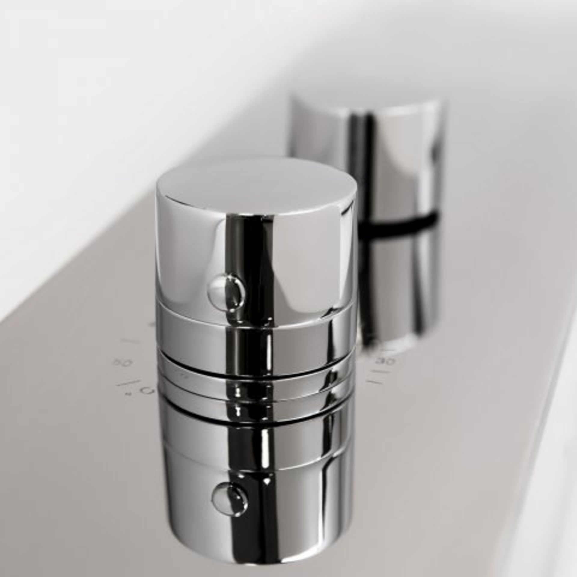(O2) Stainless Steel Shower Panel Tower. RRP £499.99. Feel inspired with our premium shower panel - Image 3 of 5