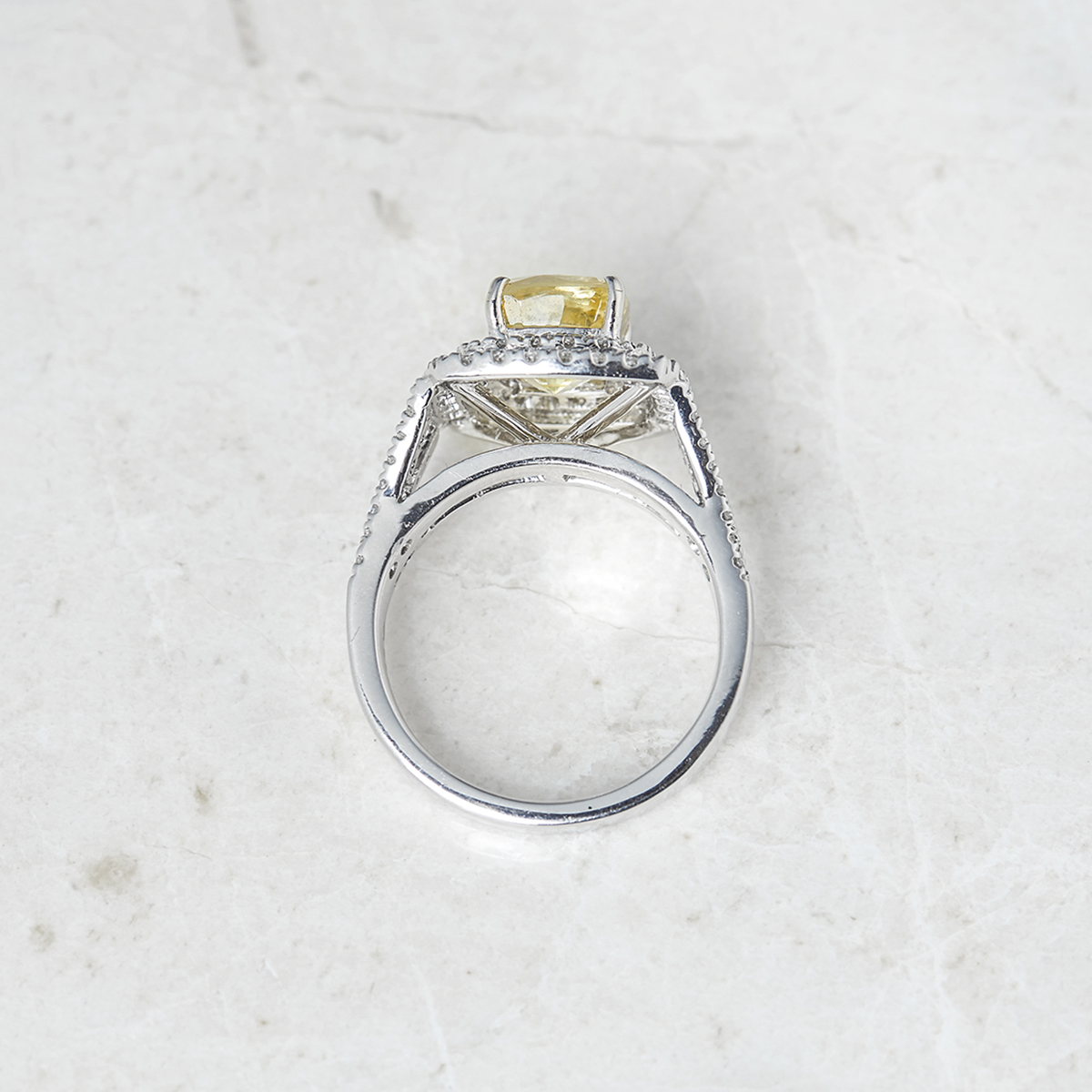 Unbranded, Platinum Cushion Cut 3.56ct Yellow Sapphire & 0.85ct Diamond Ring - Image 4 of 5