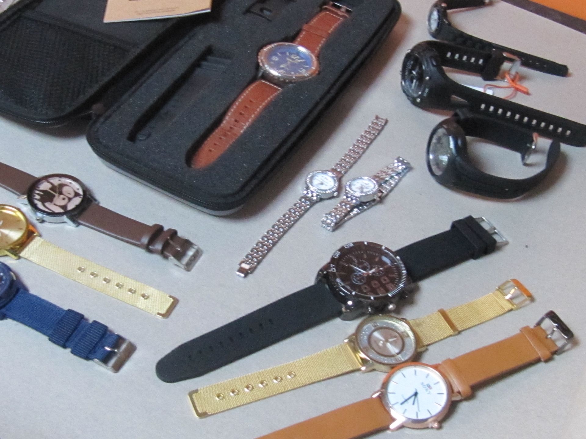 34 Watches. inc. Timberland. - Image 2 of 23