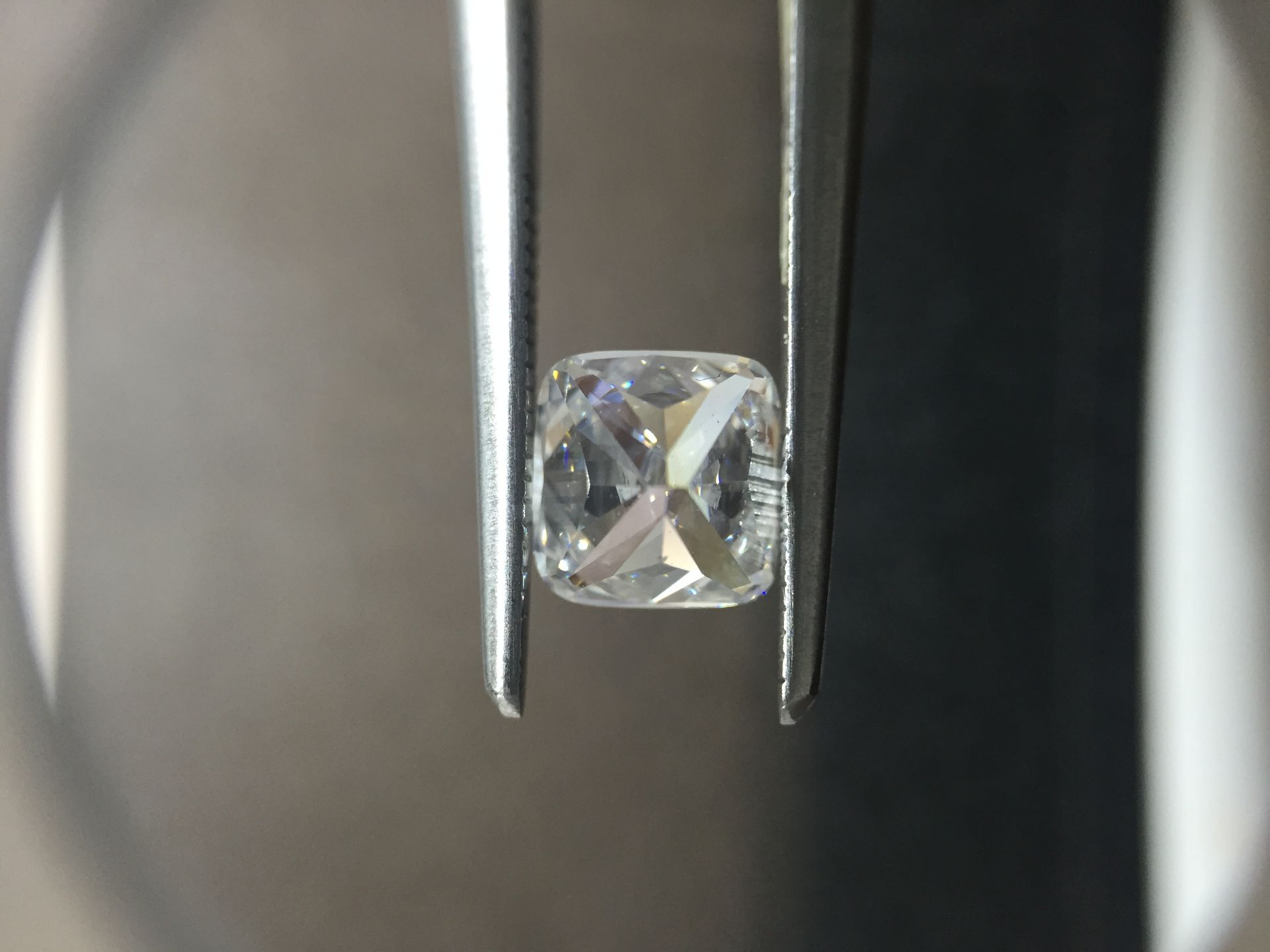 1.00ct cushion cut diamond. D colour, VS2 clarity. 5.75 x 5.60 x 3.88mm. GIA certification _ - Image 2 of 5