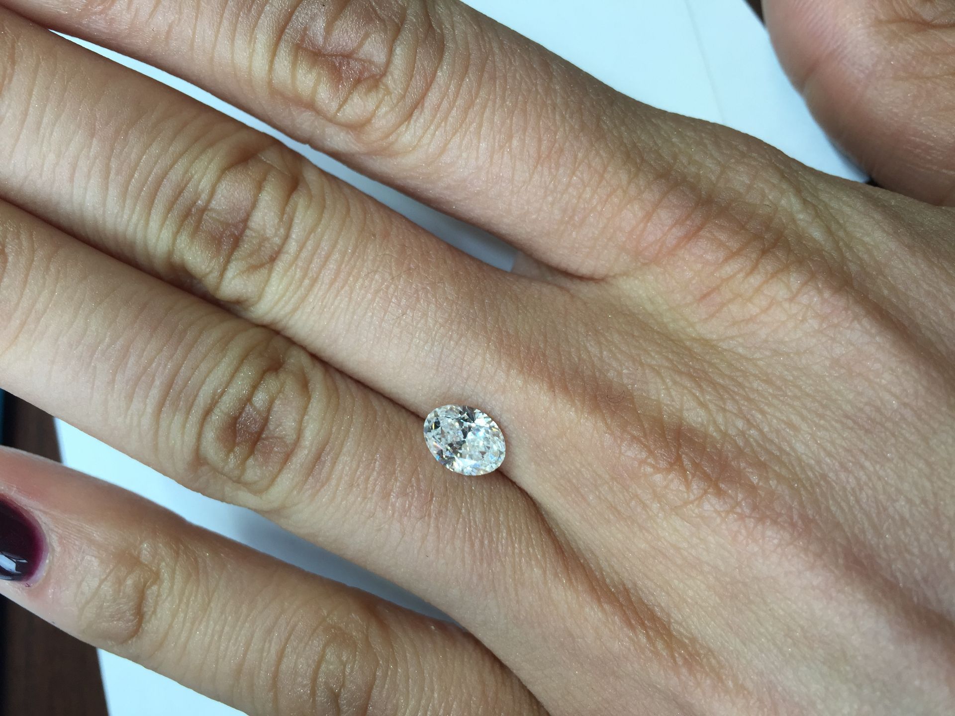 1.00ct oval cut diamond. F colour, VS2 clarity. GIA certification _ 6202338127. 7.32 x 5.47 x 3. - Image 4 of 5