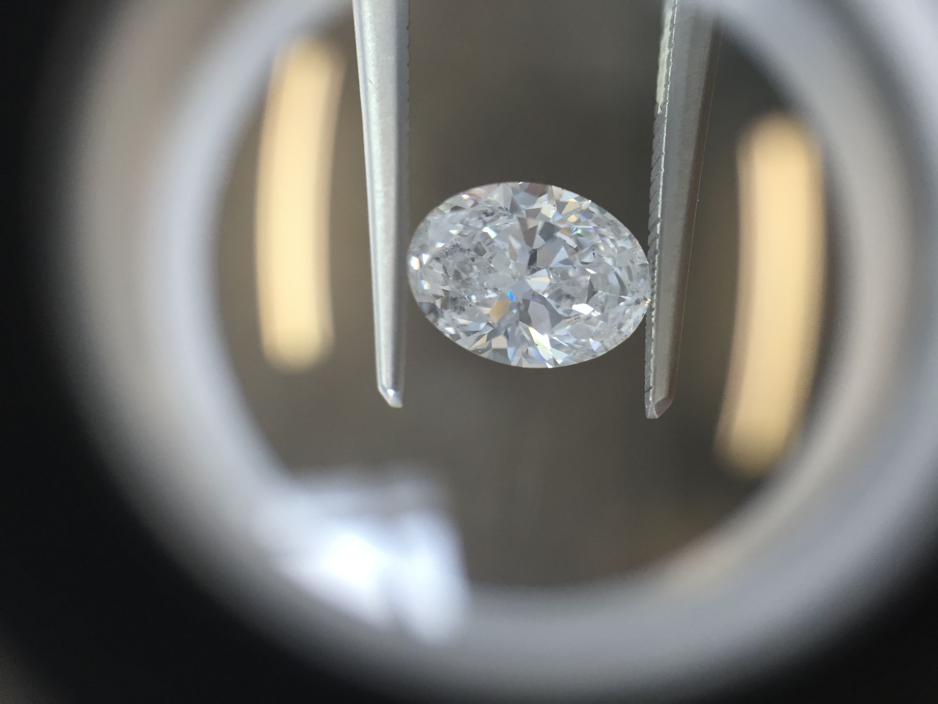 1.06ct oval cut diamond. D colour, SI2 clarity. GIA certification _ 1238914844. 8.04 x 5.96 x 3.