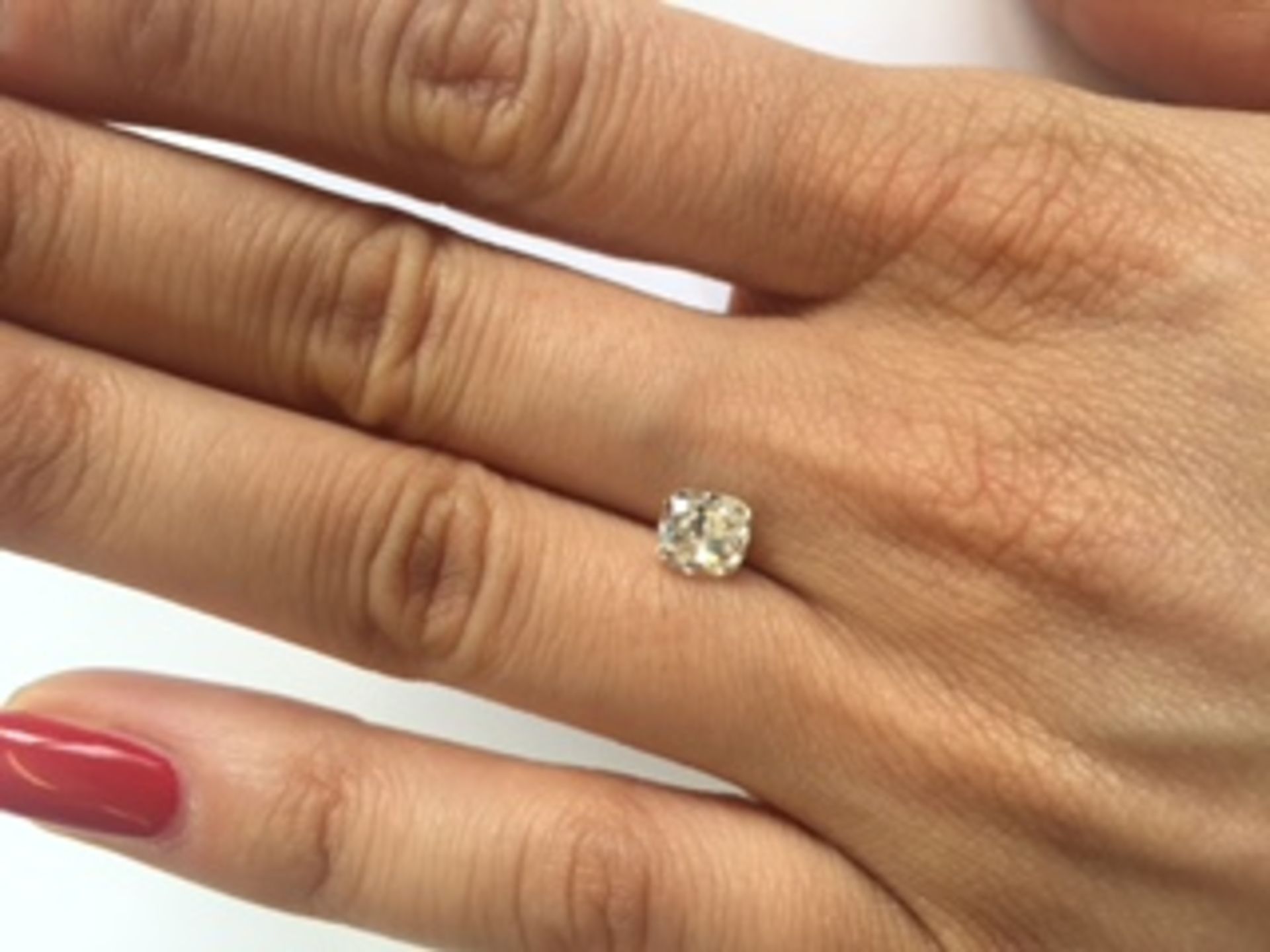 1.01ct cushion cut diamond. G colour, VVS2 clarity. No certification . Valued at £9100For more - Image 4 of 4