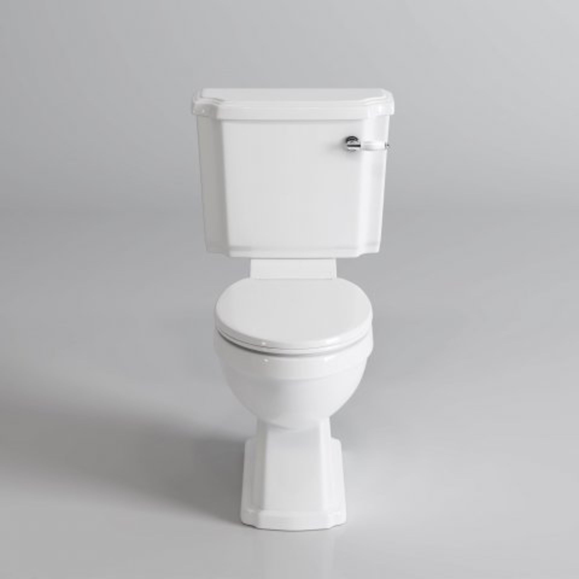(I19) Georgia II II Traditional Close Coupled Toilet & Cistern - White Seat This classic close - Image 3 of 3