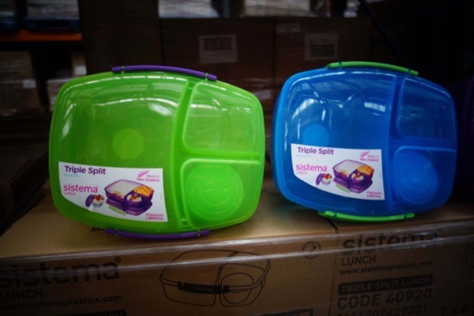 PALLET CONTAINING 336 x BRAND NEW Sistema Triple Split 2L Lunch Boxes & Fruit Pot. Assorted in 4 - Image 3 of 5