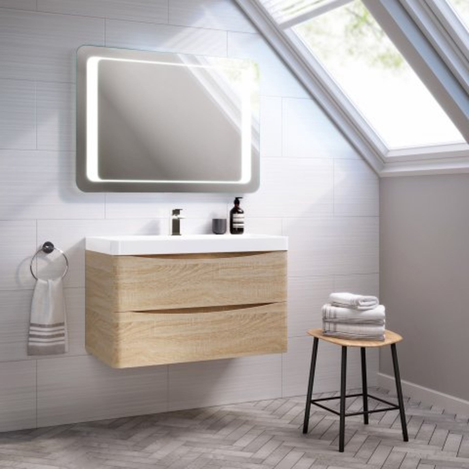 (N5) 900x650mm Quasar Illuminated LED Mirror. RRP £349.99. Energy efficient LED lighting with IP44 - Image 2 of 5