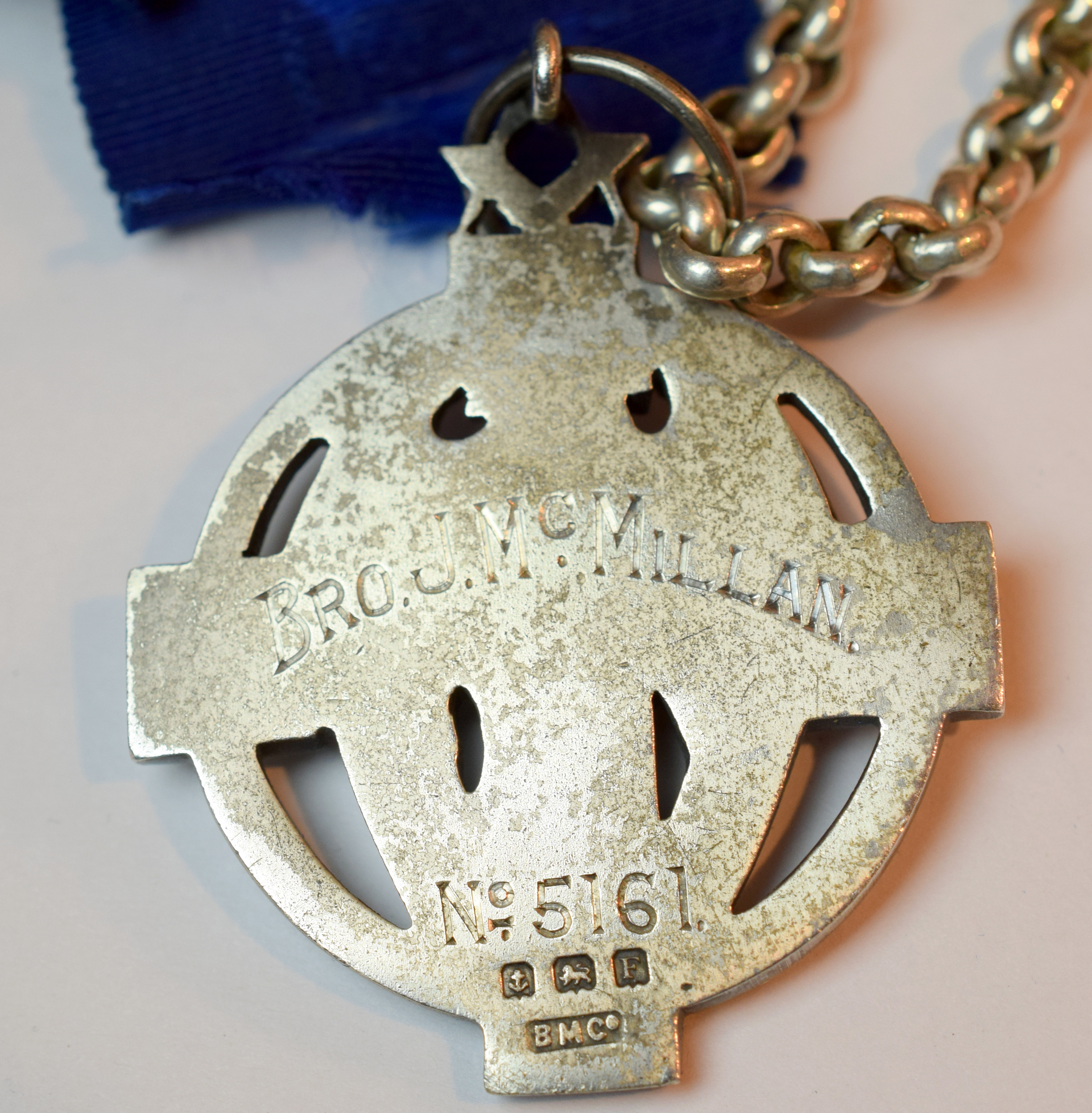 Masonic Silver Hall Stone jewel 1914-1918 On Silver Chain With Blue Ribbon   Masonic Silver Hall - Image 4 of 6