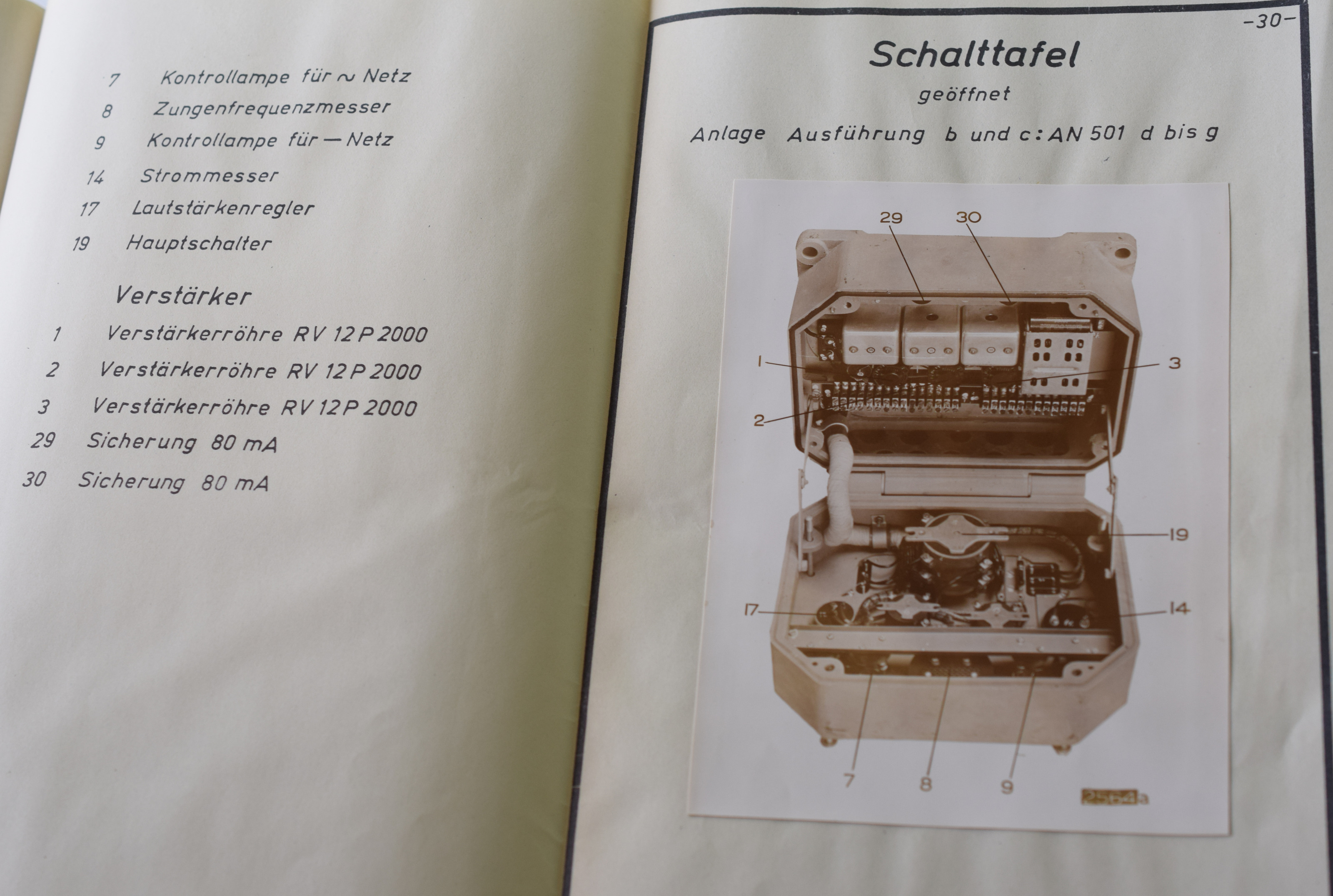 Extremely Rare WW2 German U Boat (U293) U Boat Sonar Manual   The 293 U-Boat was fitted with a Sonar - Image 6 of 10