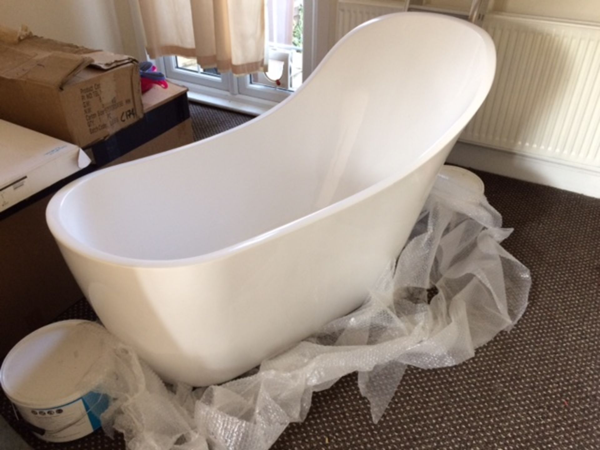 1520x720mm Evelyn Freestanding Bath. RRP £1,499. Freestanding Range    White slipper bath   Pick - Image 3 of 4