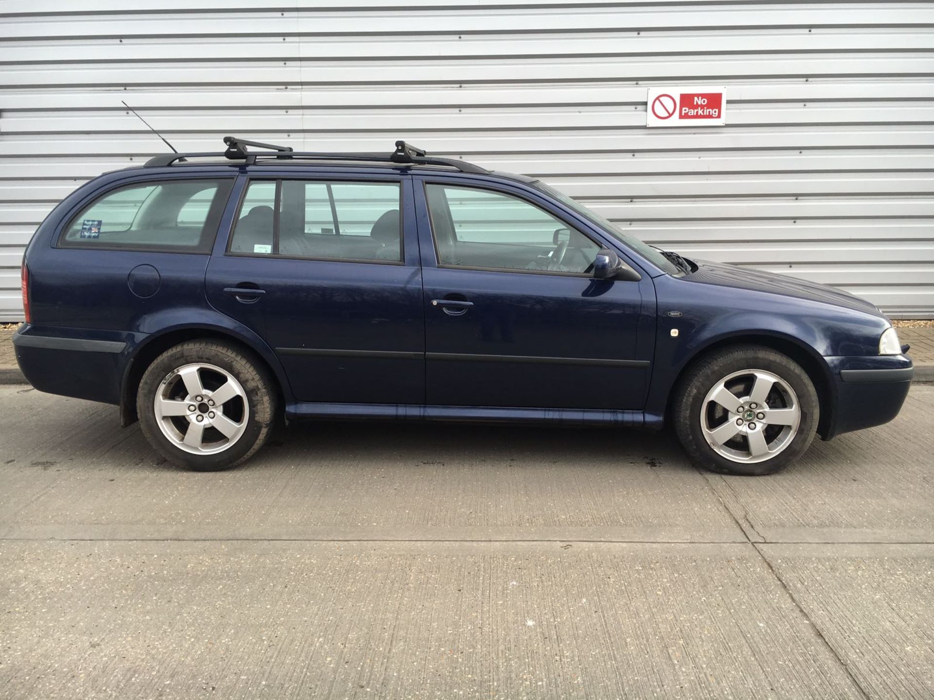 SKODA OCTAVIA 1.8 TURBO 20v ESTATE 2003/03 82,000 MILES MOT TILL 8th September FULL HISTORY - Image 8 of 12