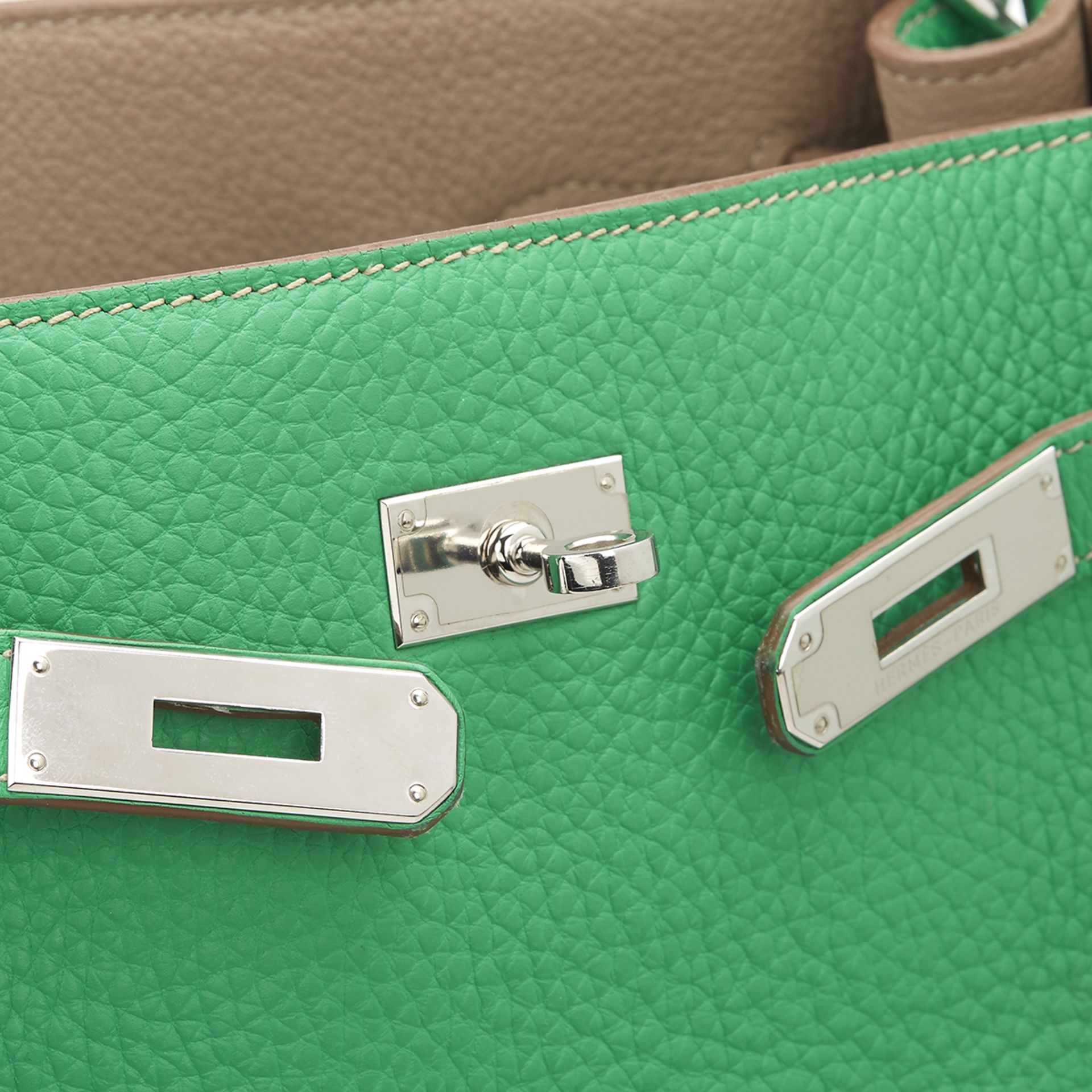 HERMES So Kelly 26 , - Menthe Clemence Leather So Kelly 26   TYPE Shoulder, Tote SERIAL NUMBER [Q] - Image 6 of 10