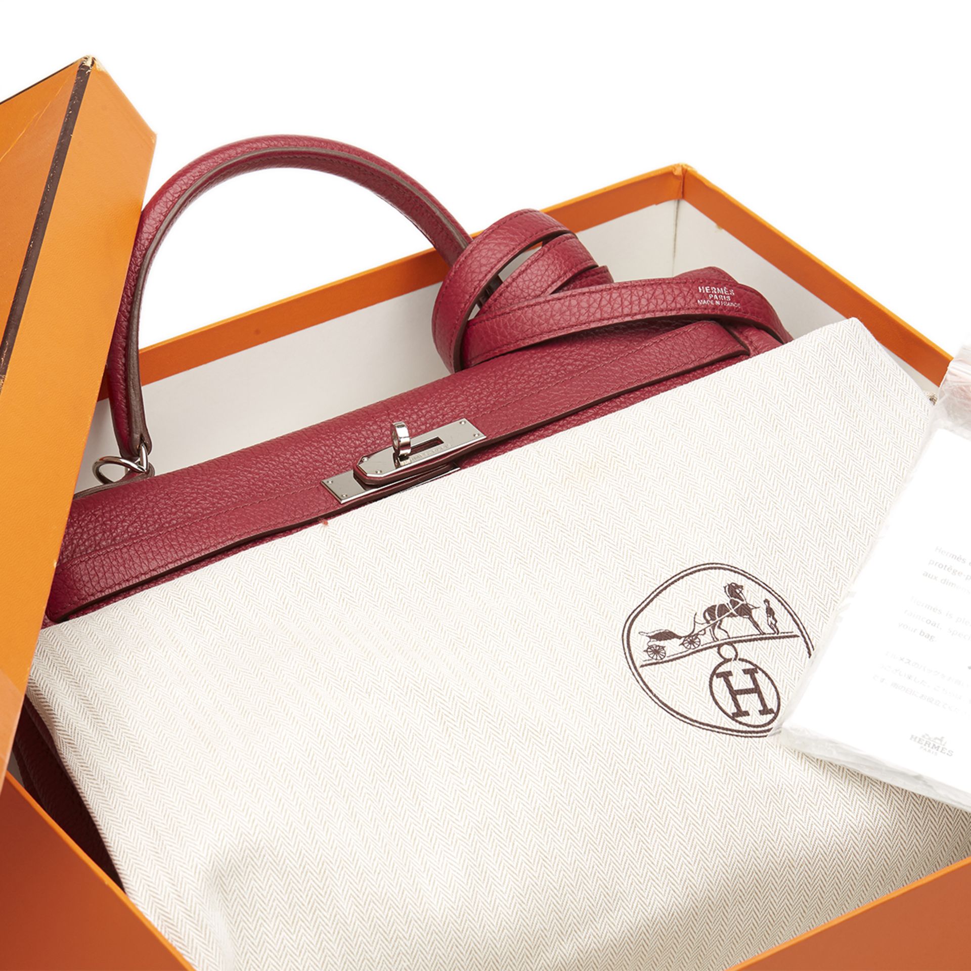 HERMES Kelly 35cm , - Rubis Clemence Leather Kelly 35cm   TYPE Shoulder, Tote SERIAL NUMBER [N] YEAR - Image 9 of 11