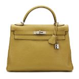 HERMES Kelly 32cm , - Chartreuse Chevre Mysore Leather Kelly 32cm Retourne   TYPE Tote, Shoulder