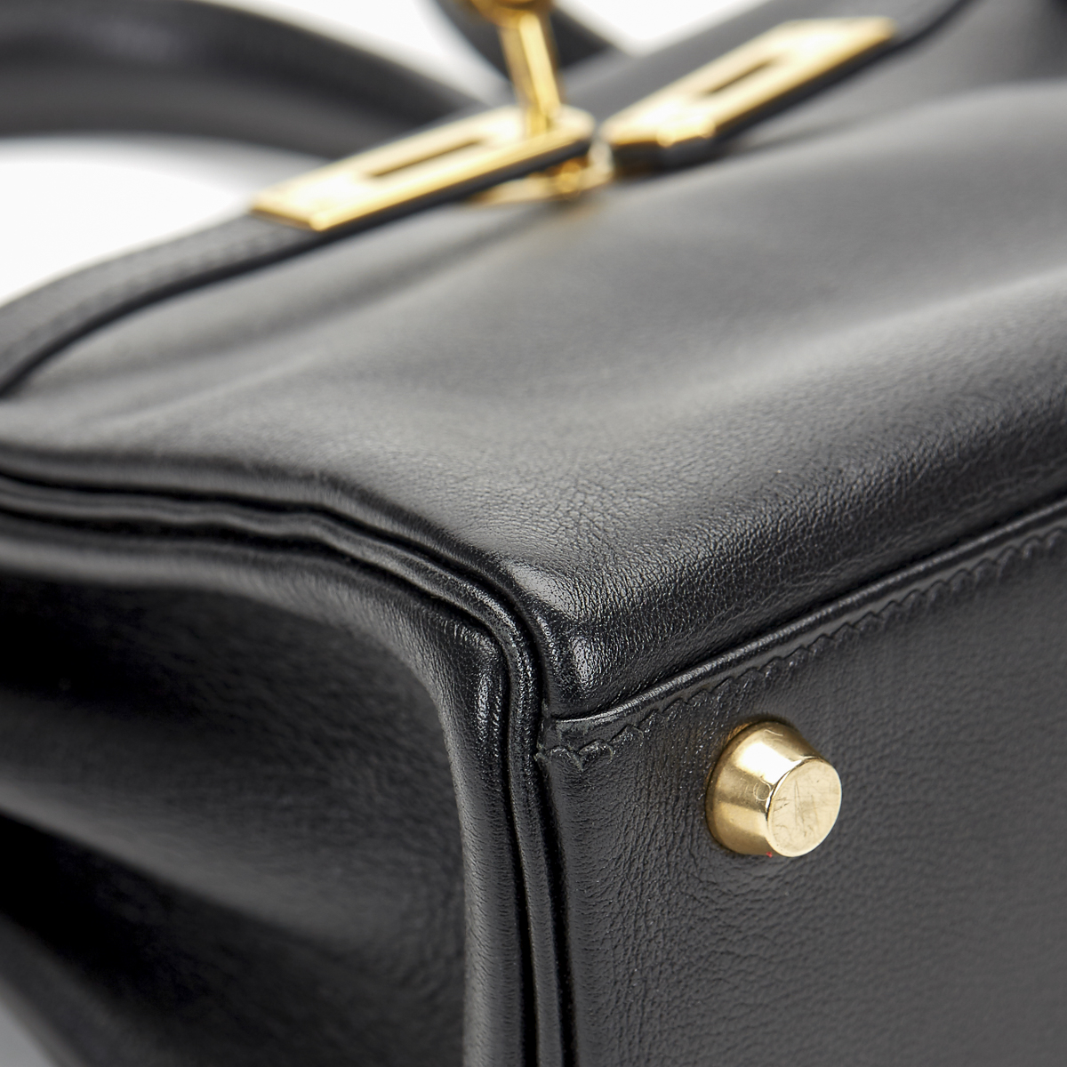 HERMES Kelly 20cm , - Black Swift Leather Vintage Kelly 20cm   TYPE Tote, Shoulder SERIAL NUMBER [A] - Image 6 of 13