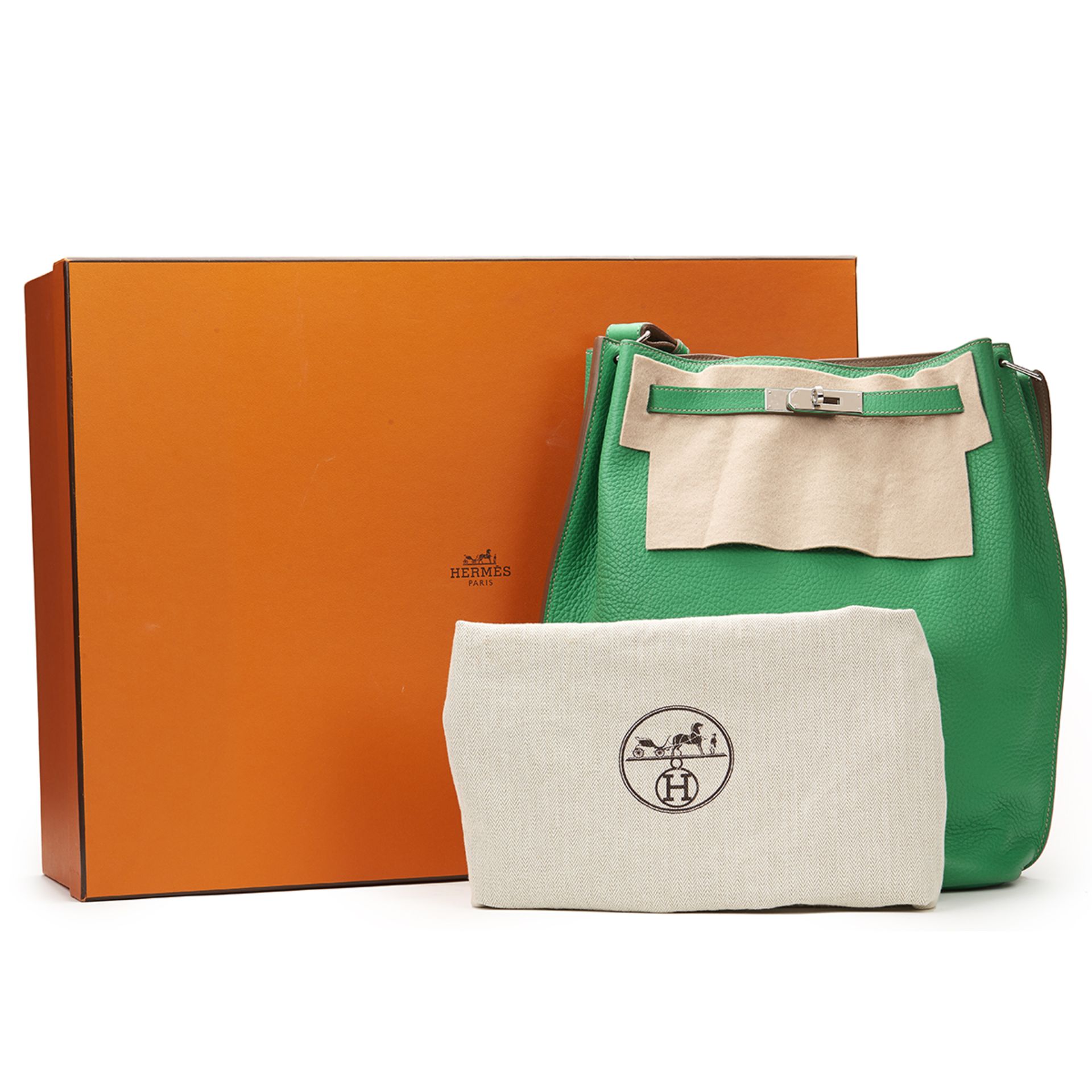 HERMES So Kelly 26 , - Menthe Clemence Leather So Kelly 26   TYPE Shoulder, Tote SERIAL NUMBER [Q] - Image 9 of 10