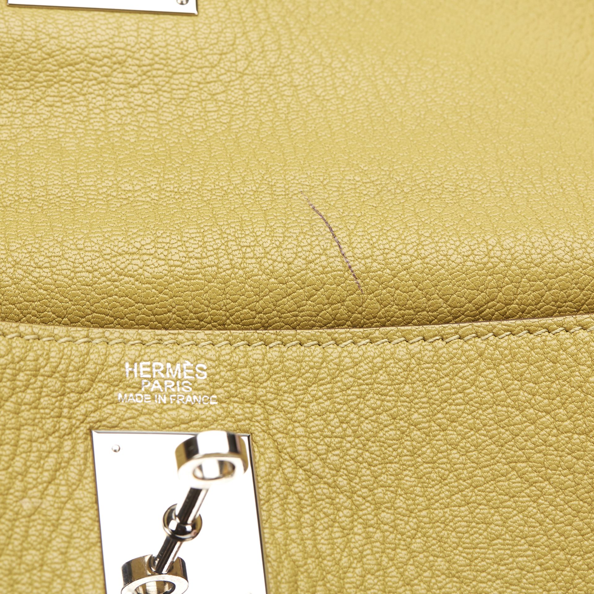 HERMES Kelly 32cm , - Chartreuse Chevre Mysore Leather Kelly 32cm Retourne   TYPE Tote, Shoulder - Image 11 of 14