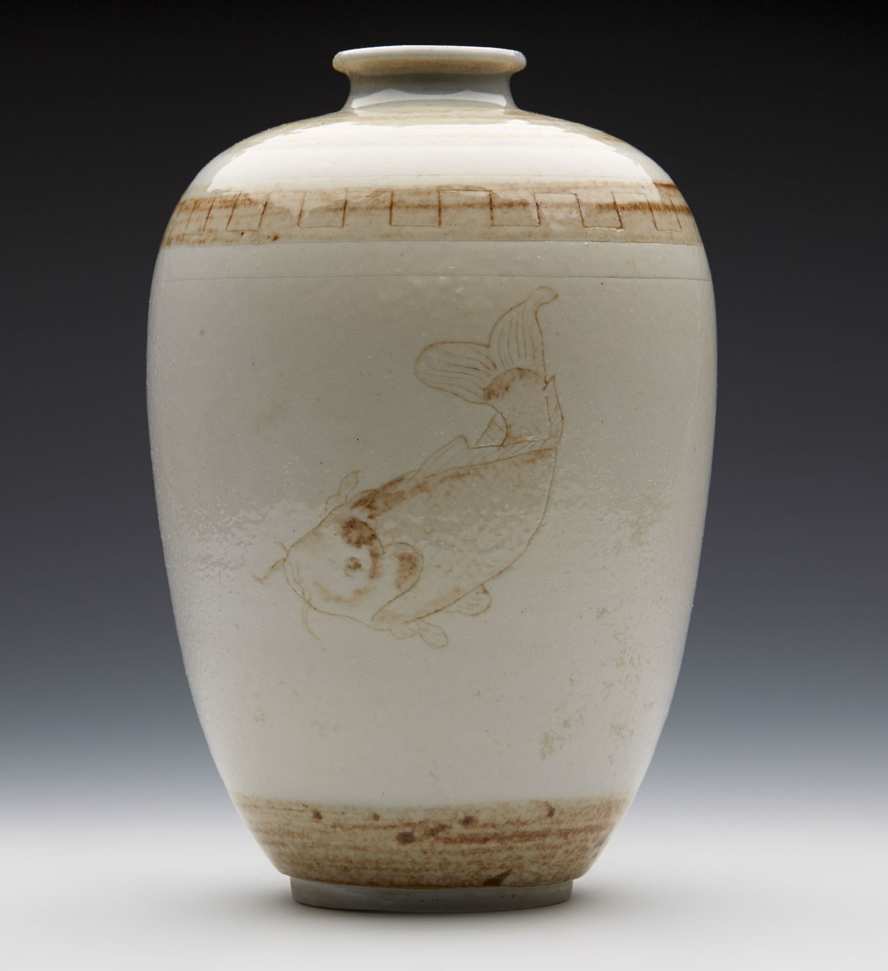 VINTAGE JAPANESE STUDI0 POTTERY VASE WITH CARP 20TH C.   DIMENSIONS   Height 20cm, Diameter 13cm - Image 3 of 7