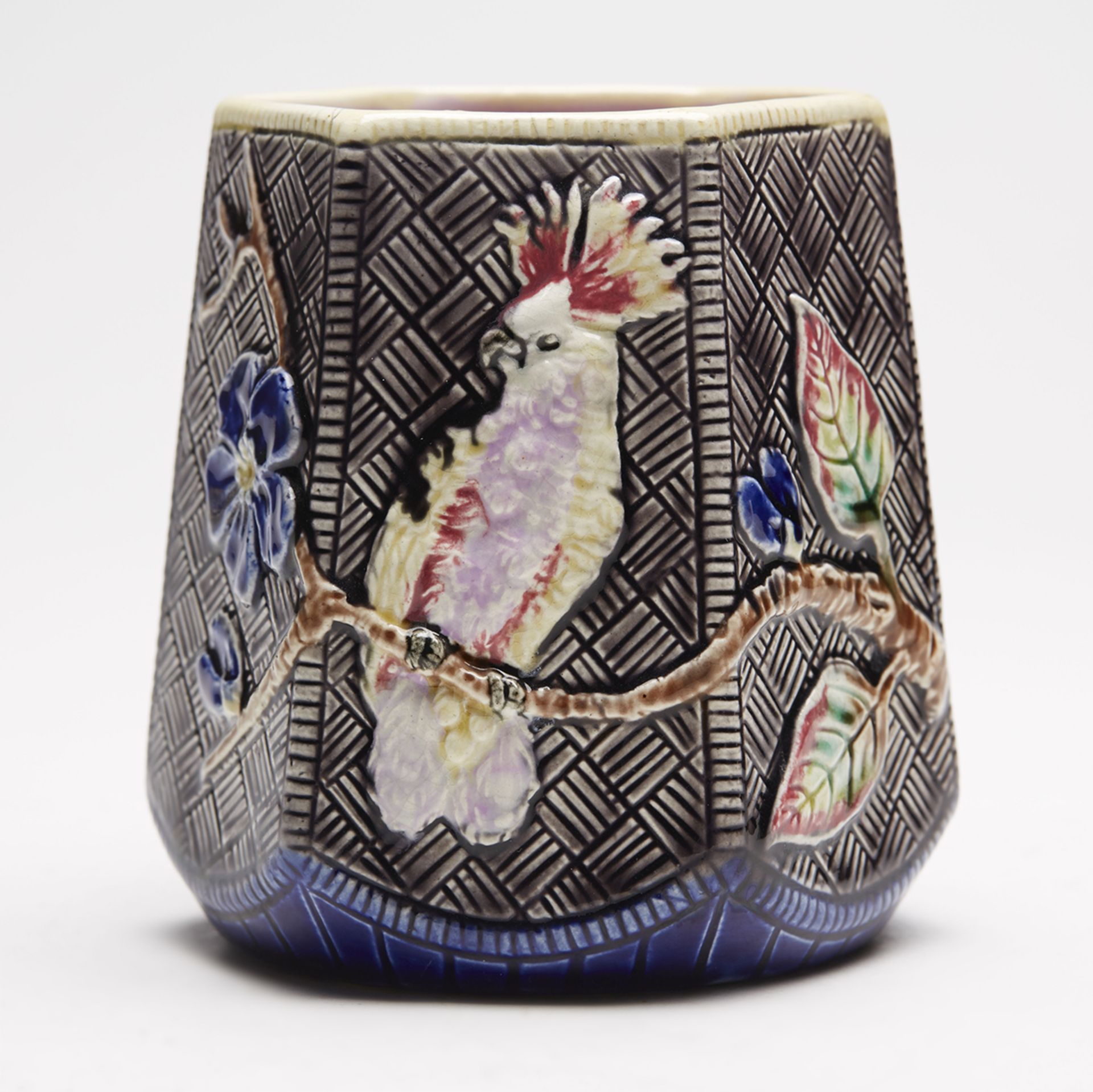 ANTIQUE ENGLISH MAJOLICA PARROT VASE c.1870   DIMENSIONS   Height 11,25cm, Diameter 10,75cm