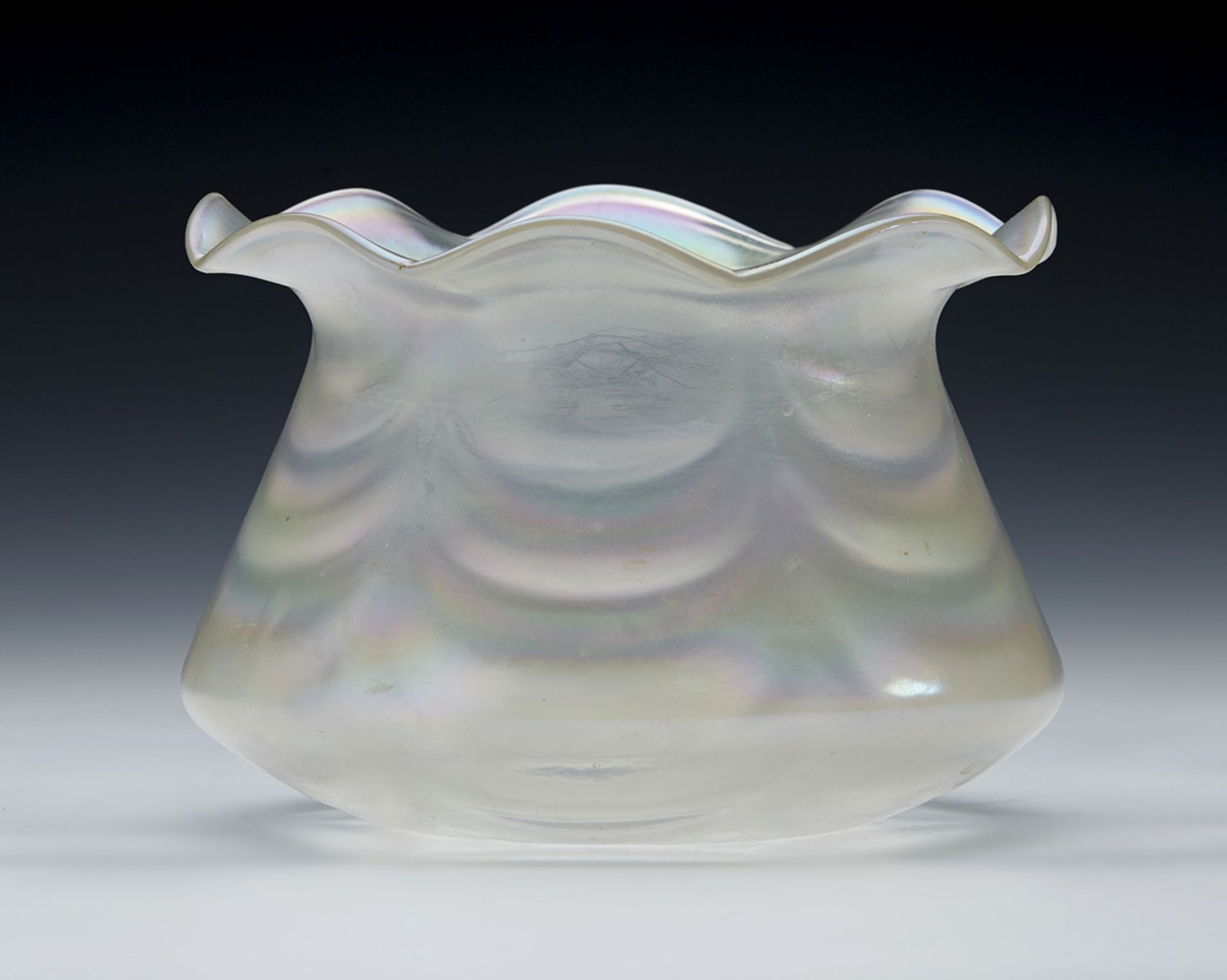 ART NOUVEAU BOHEMIAN OPALESCENT ART GLASS VASE c.1905   DIMENSIONS   Height 14cm, Diameter 19cm