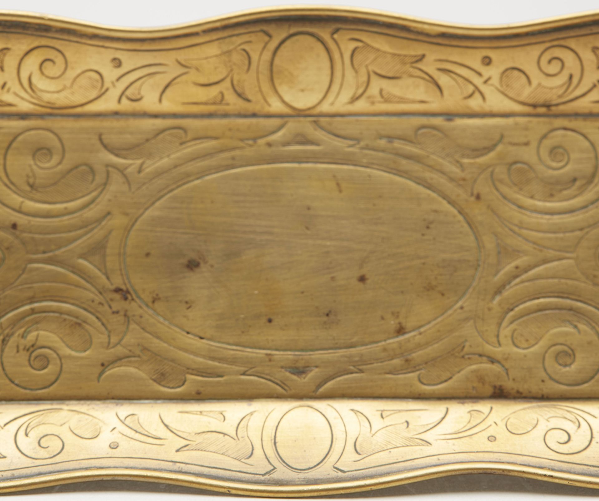 ARTS & CRAFTS ENGRAVED BRASS DESK PEN TRAY c.1890   DIMENSIONS   Length 22cm, Height 3cm   CONDITION - Image 3 of 7