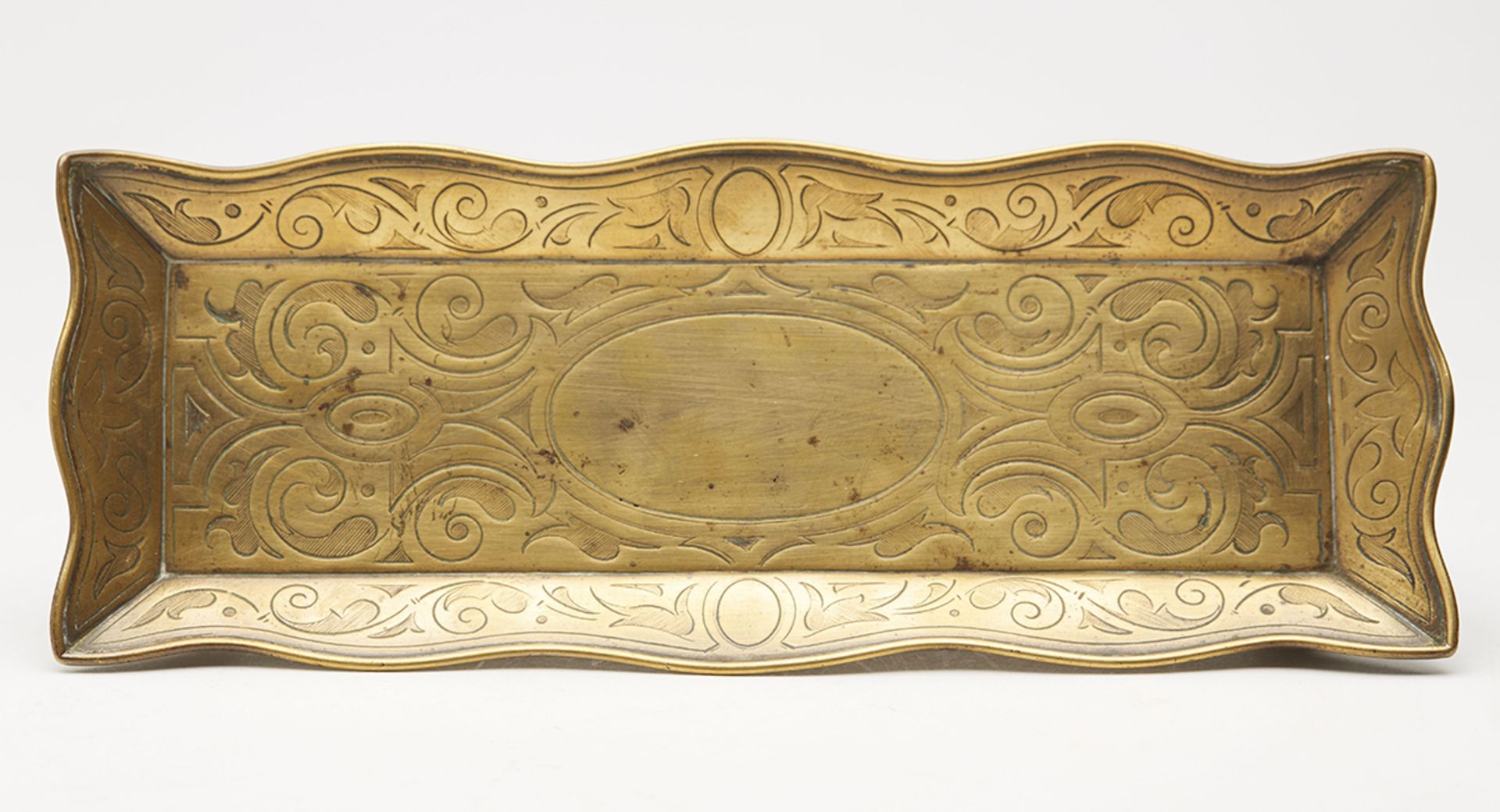 ARTS & CRAFTS ENGRAVED BRASS DESK PEN TRAY c.1890   DIMENSIONS   Length 22cm, Height 3cm   CONDITION