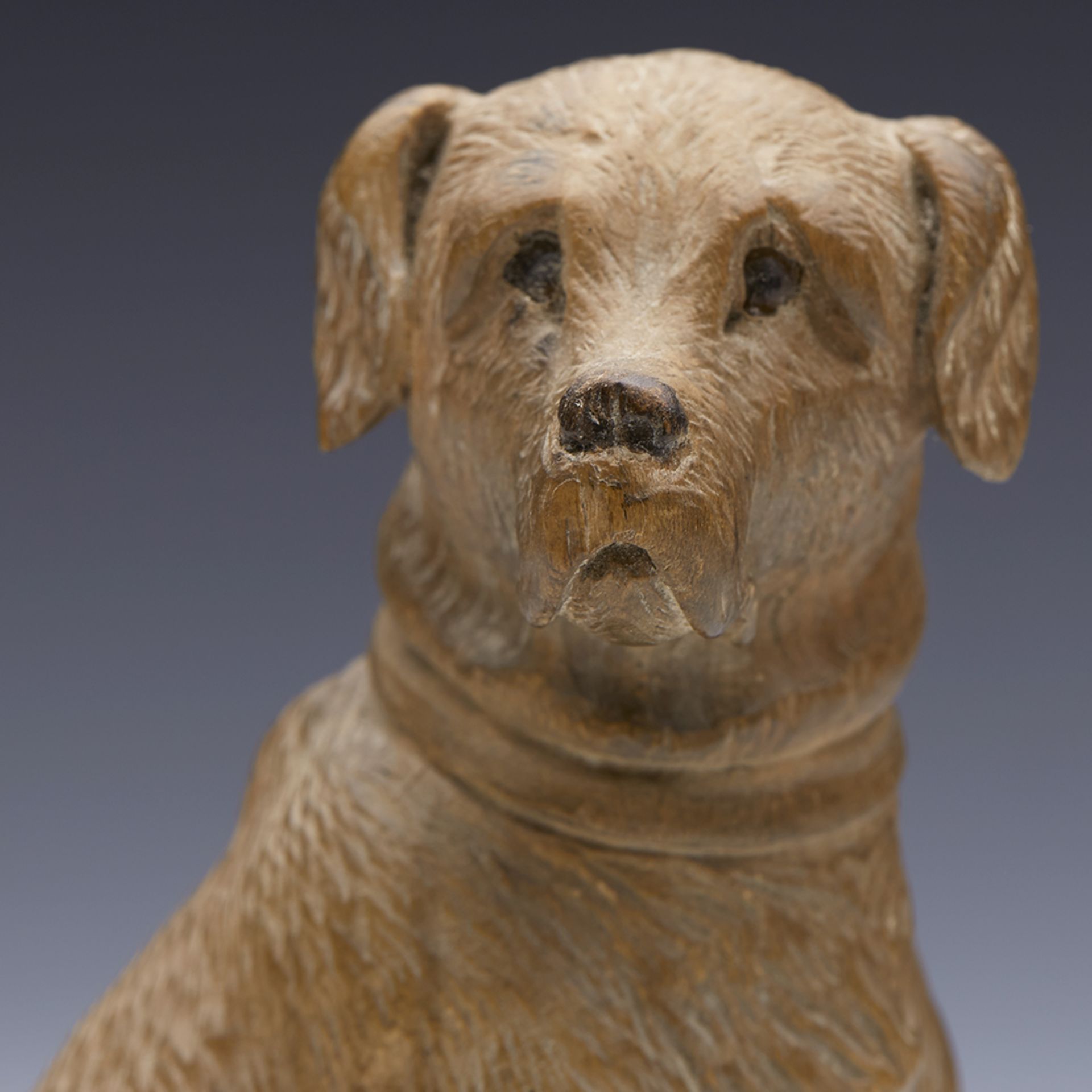 ANTIQUE CARVED BLACKFOREST FIGURE OF A SEATED DOG 19TH C.   DIMENSIONS   Height 10,5cm, Length 7cm - Image 7 of 14