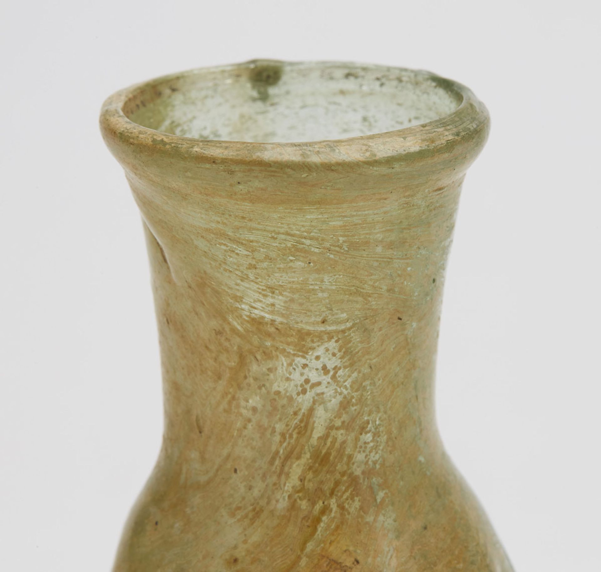 ANCIENT ROMAN GREEN GLASS RIBBED BOTTLE 2ND CENTURY AD   DIMENSIONS   Height 8cm   CONDITION REPORT - Image 2 of 6