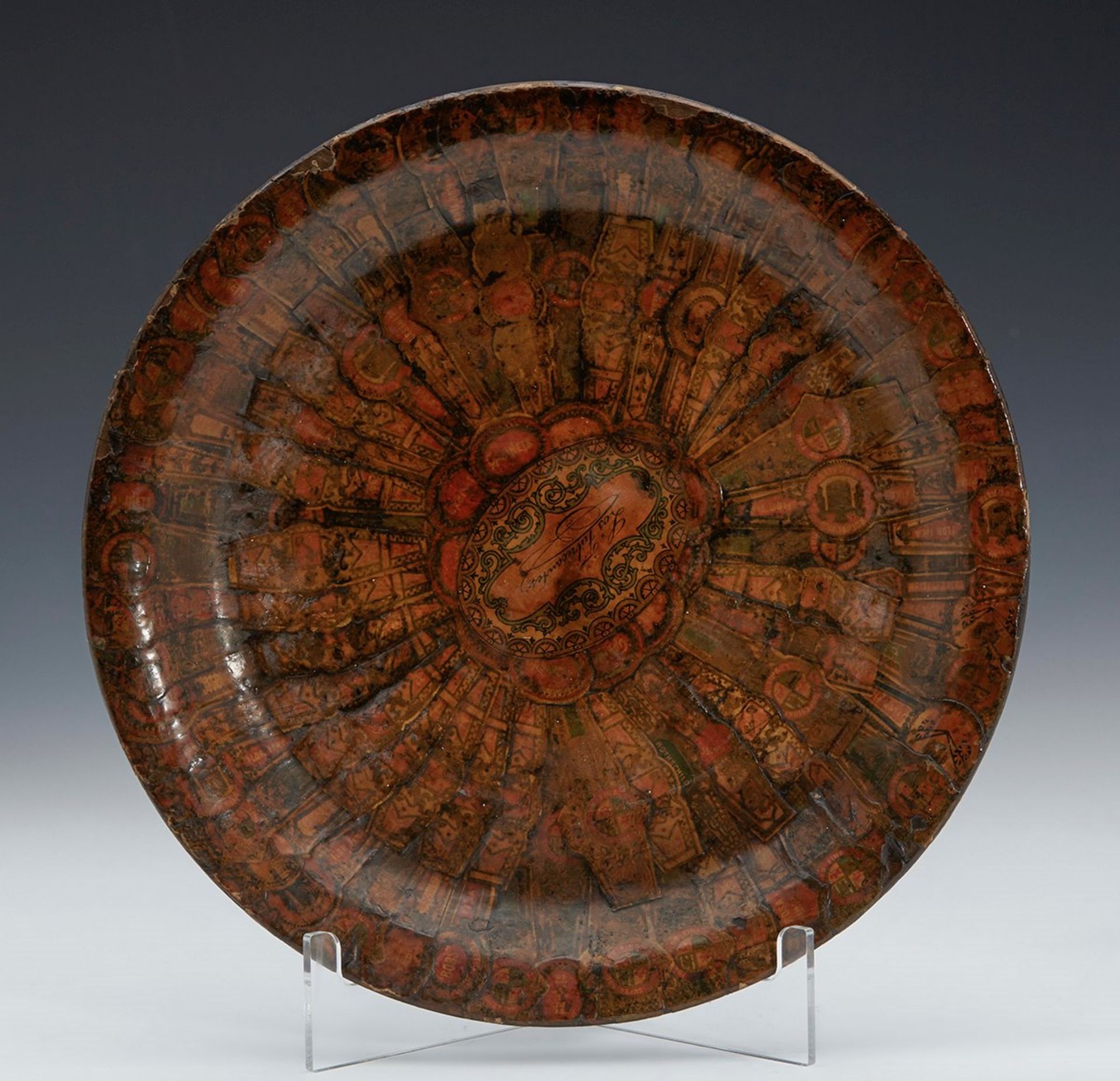 ANTIQUE SOUTH AMERICAN CIGAR LABEL COLLAGE PLATE c.1900   DIMENSIONS   Diameter 24cm   CONDITION