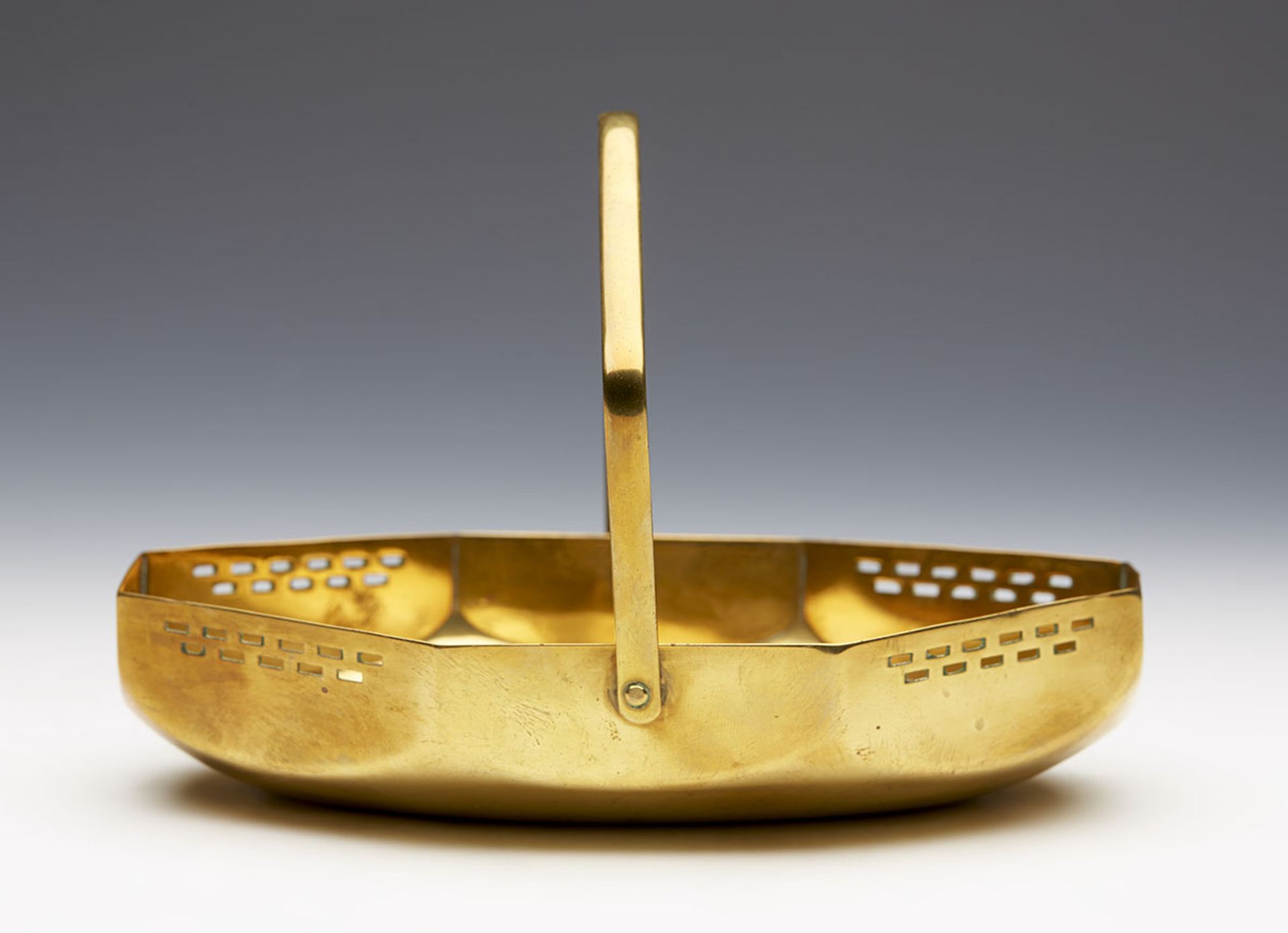 WMF SECESSIONIST HANDLED PIERCED BRASS BASKET c.1900   DIMENSIONS   Height 11,5cm, Length 17cm - Image 2 of 8