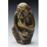 ANTIQUE CHINESE BRONZE MONKEY BRUSH HOLDER 19/20TH C.   DIMENSIONS   Height 8,5cm   CONDITION REPORT
