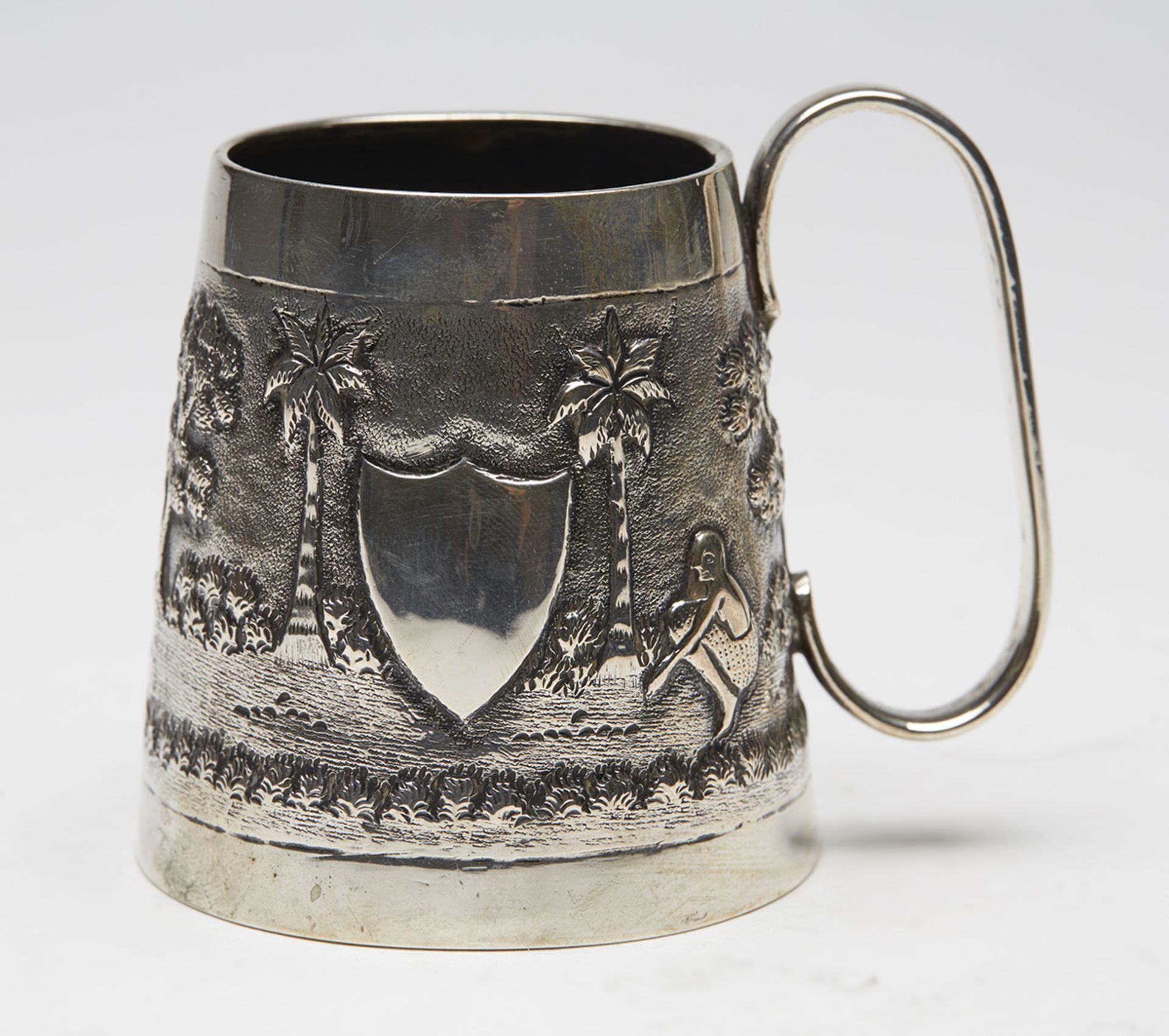 VINTAGE SOUTH EAST ASIAN SILVER PRESENTATION CUP 20TH C.   DIMENSIONS   Height 7cm   CONDITION - Image 3 of 7