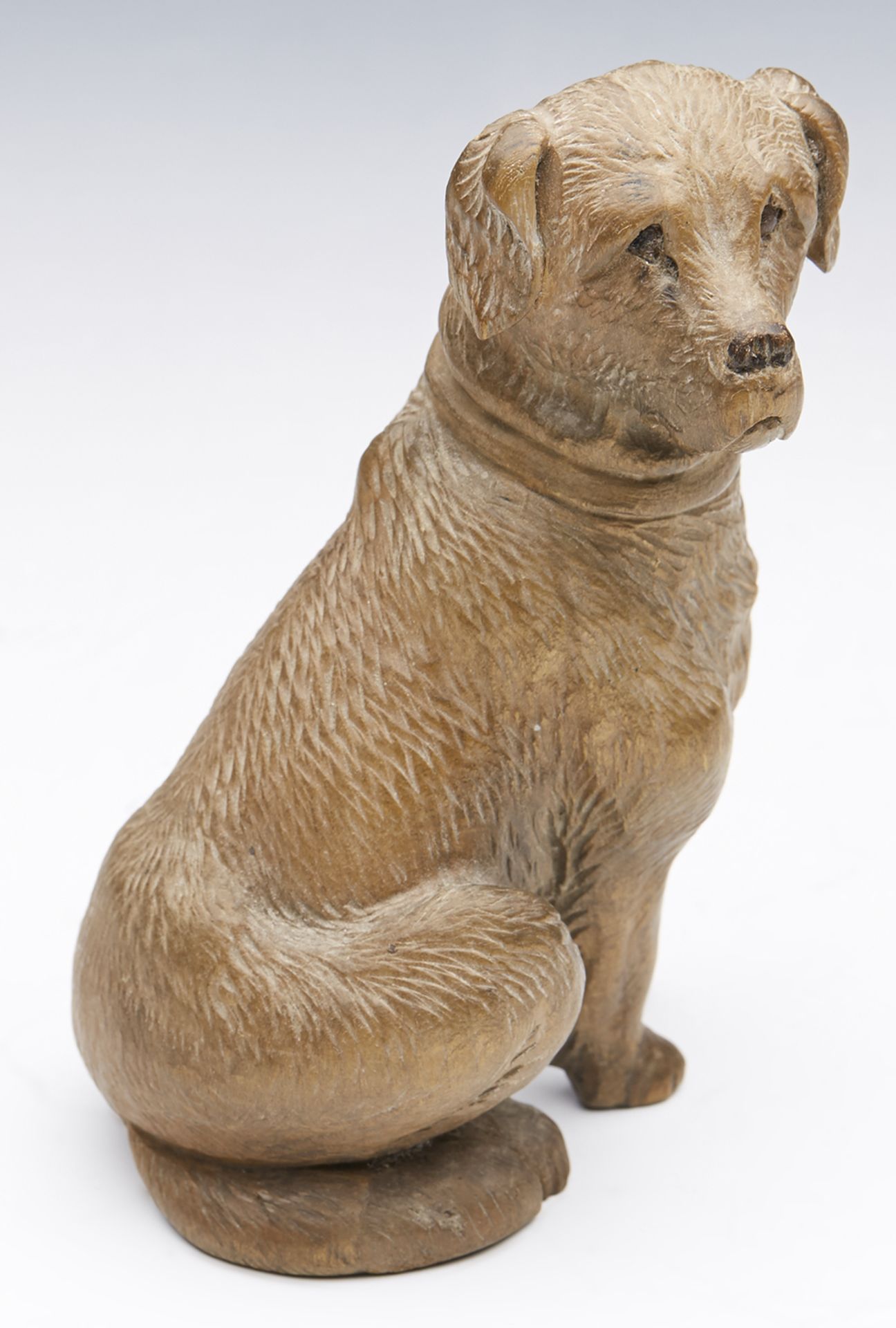 ANTIQUE CARVED BLACKFOREST FIGURE OF A SEATED DOG 19TH C.   DIMENSIONS   Height 10,5cm, Length 7cm - Image 13 of 14