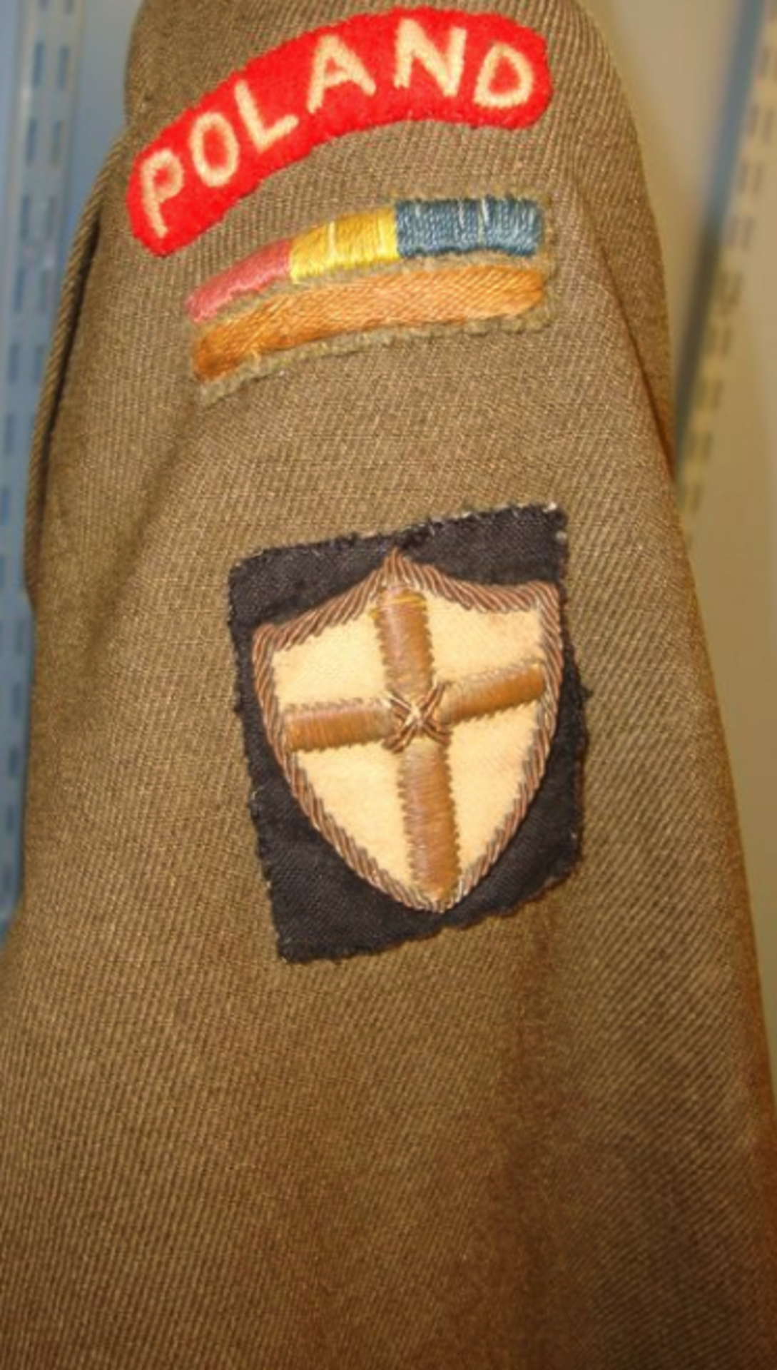 VERY SCARCE, WW2 Era Free Polish Army Uniform Service Dress Tunic With Polish 2nd Corps, - Image 3 of 3